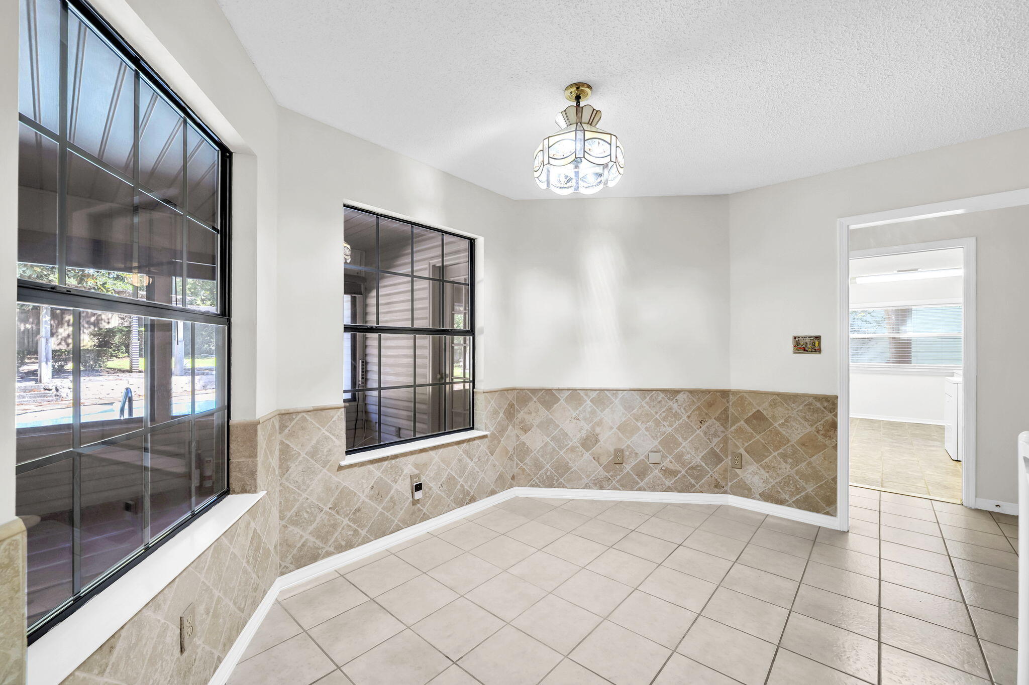 EDGEWATER VILLAGE - Residential