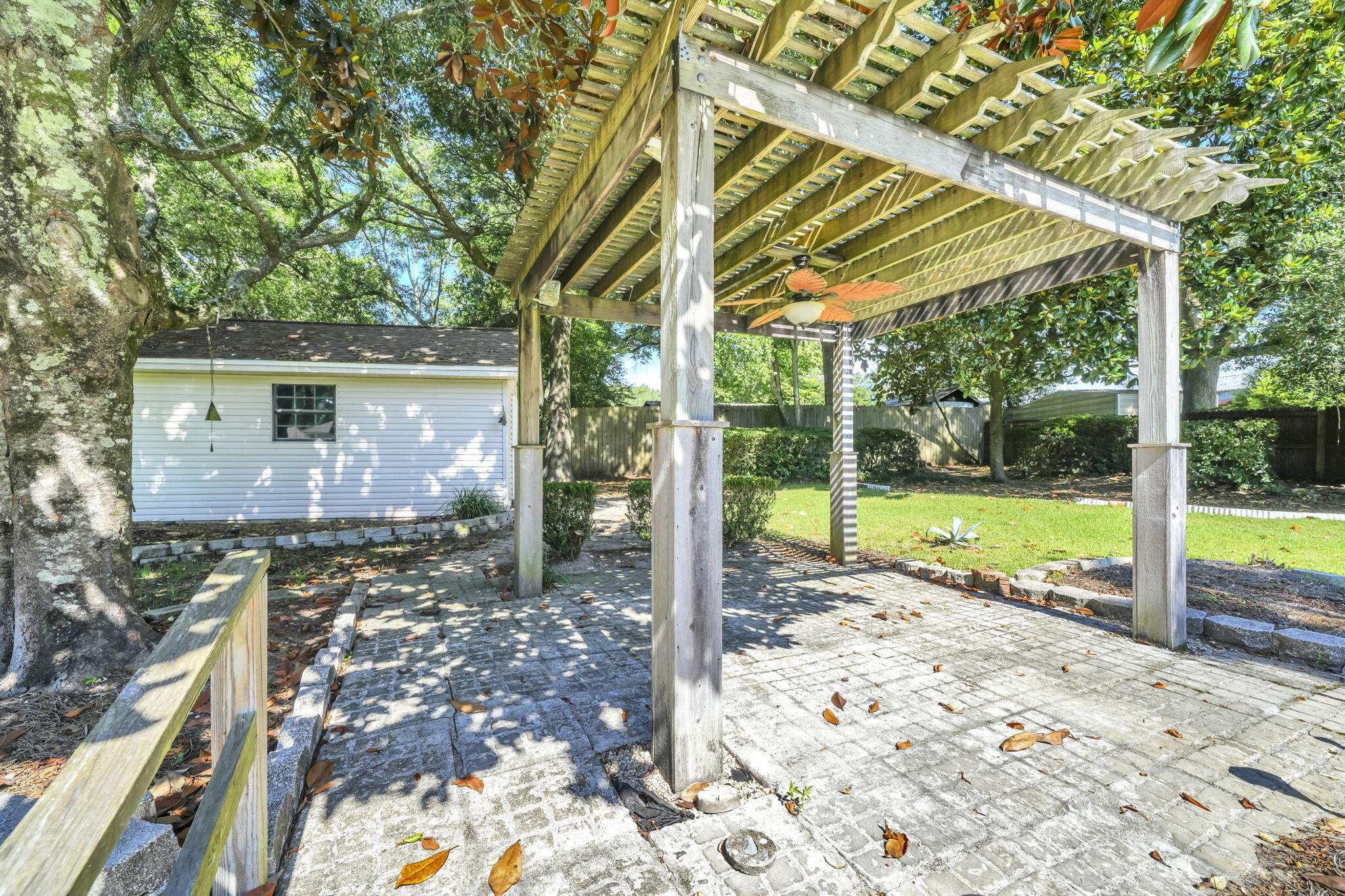 EDGEWATER VILLAGE - Residential