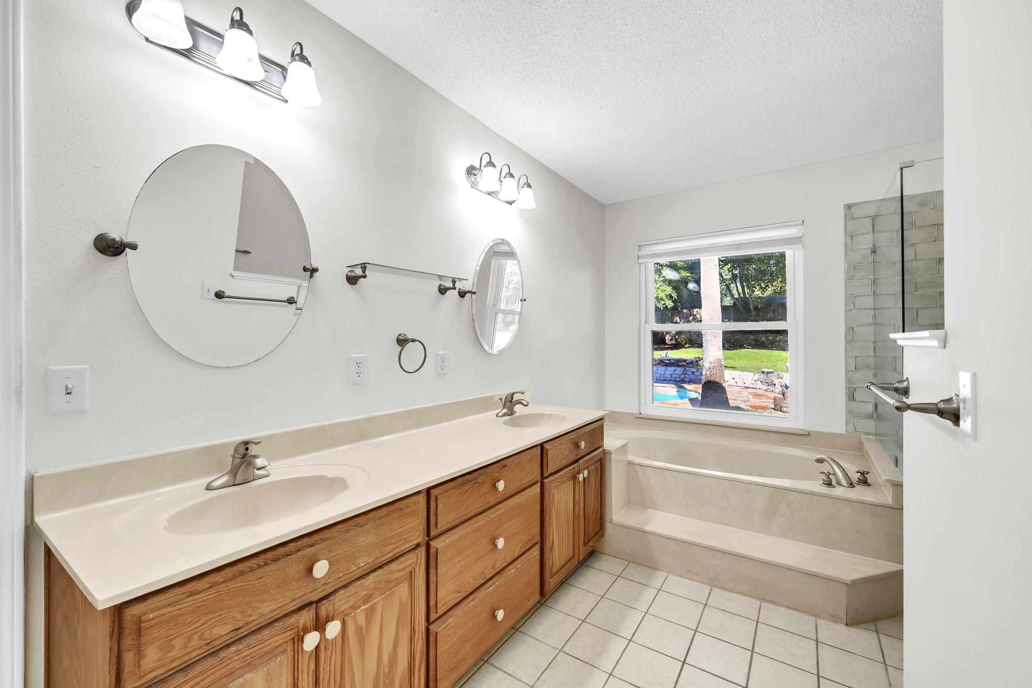 EDGEWATER VILLAGE - Residential