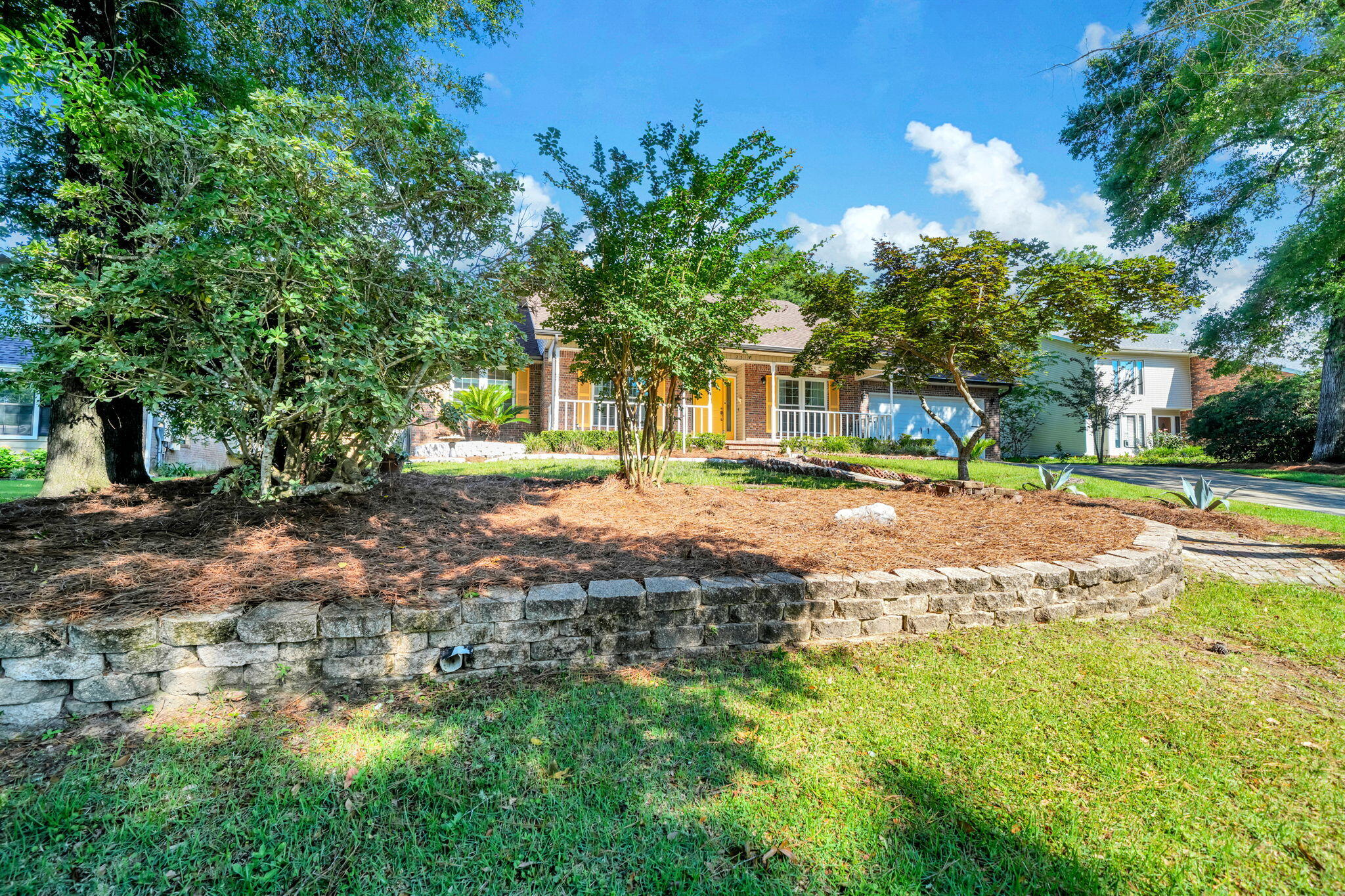 EDGEWATER VILLAGE - Residential