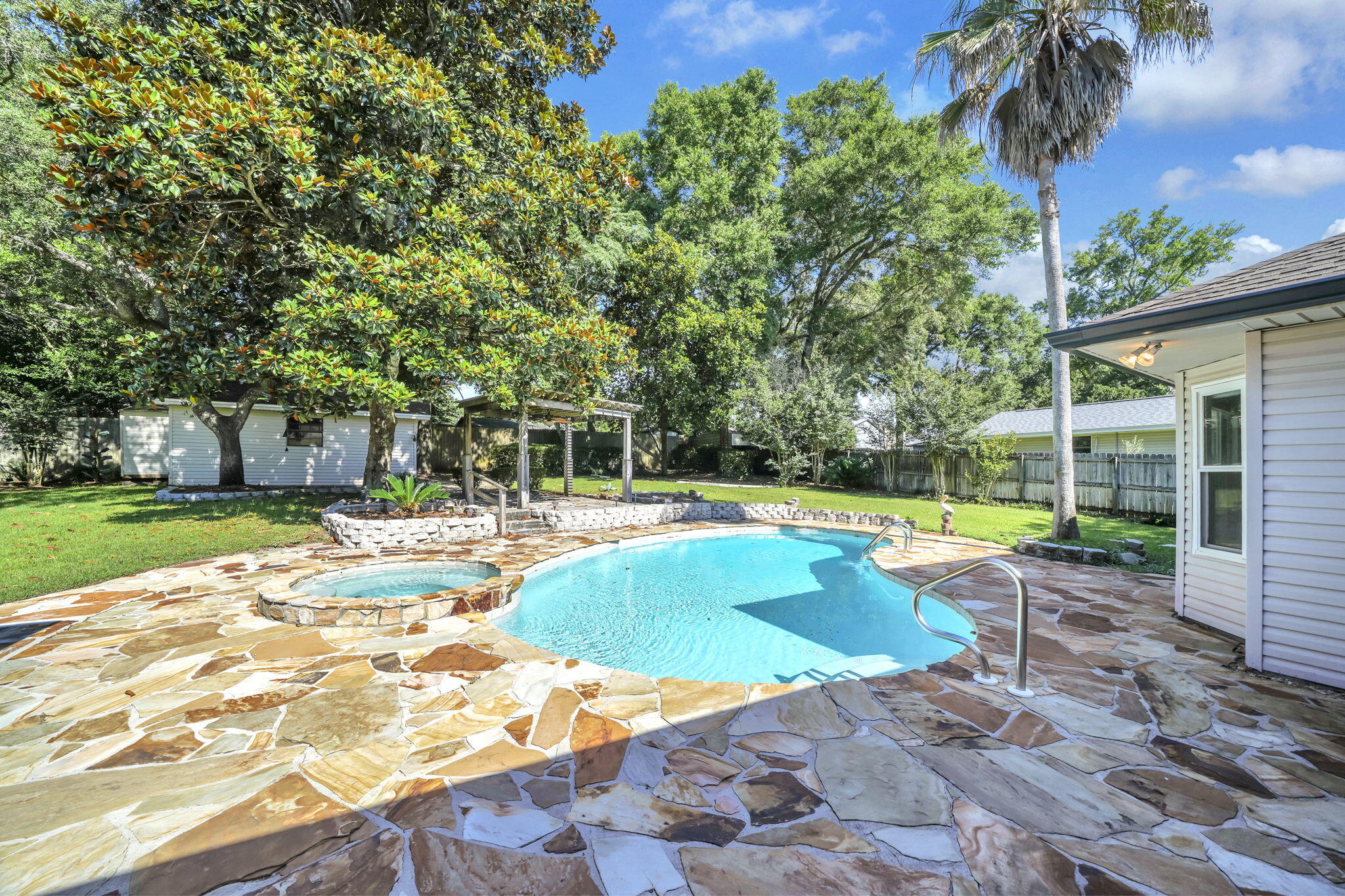 EDGEWATER VILLAGE - Residential