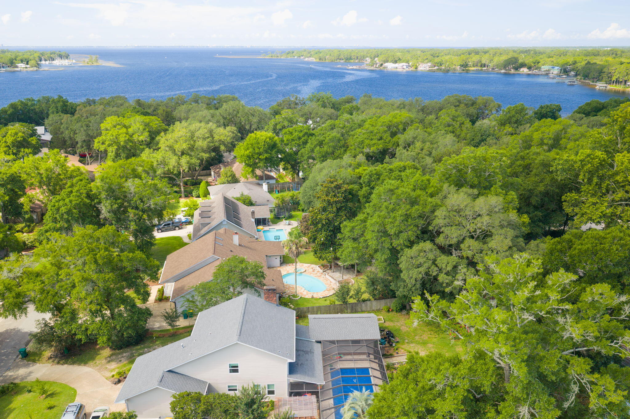 EDGEWATER VILLAGE - Residential