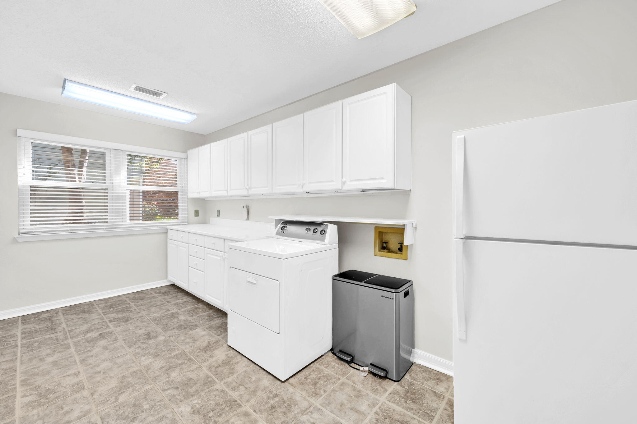 EDGEWATER VILLAGE - Residential