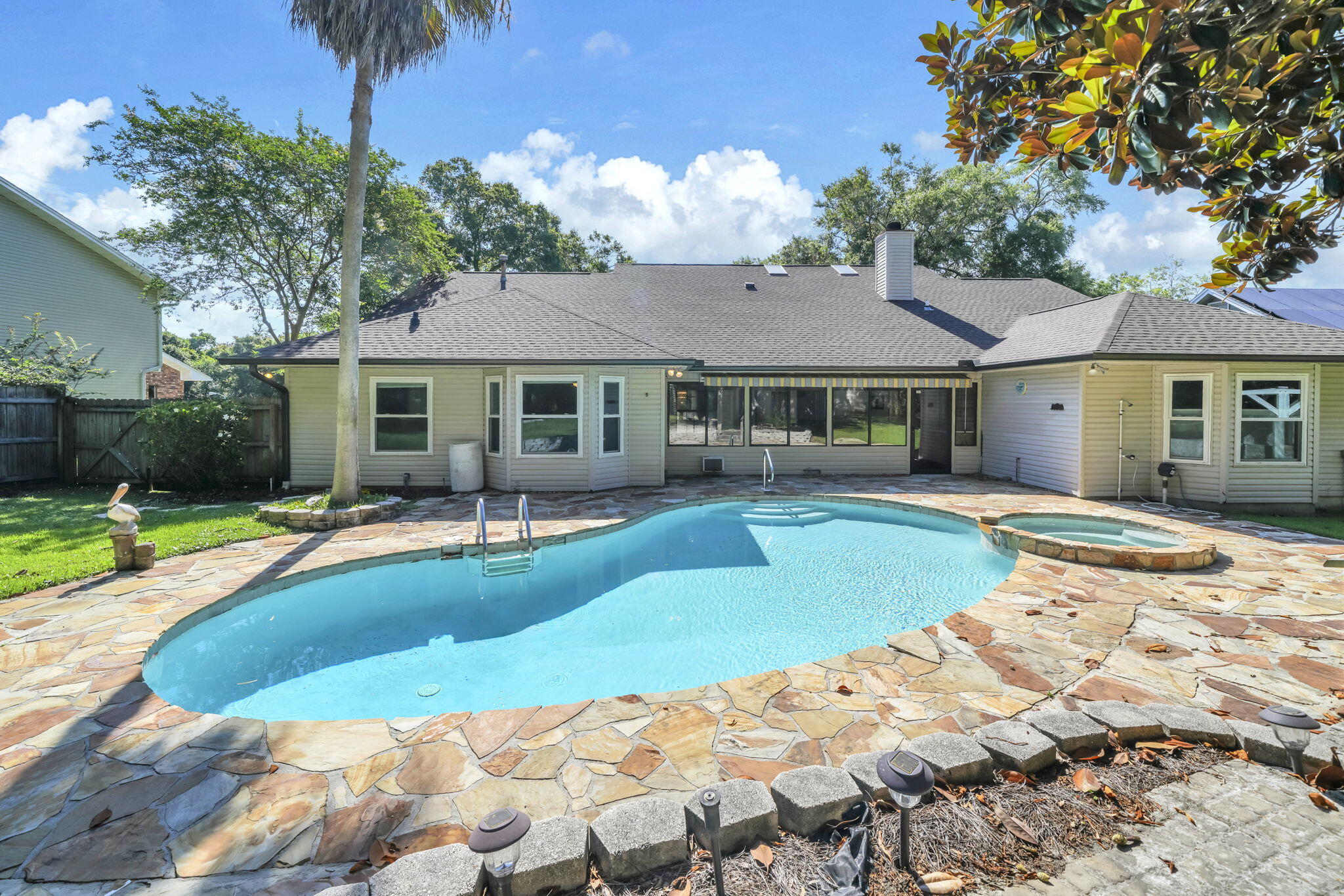 EDGEWATER VILLAGE - Residential