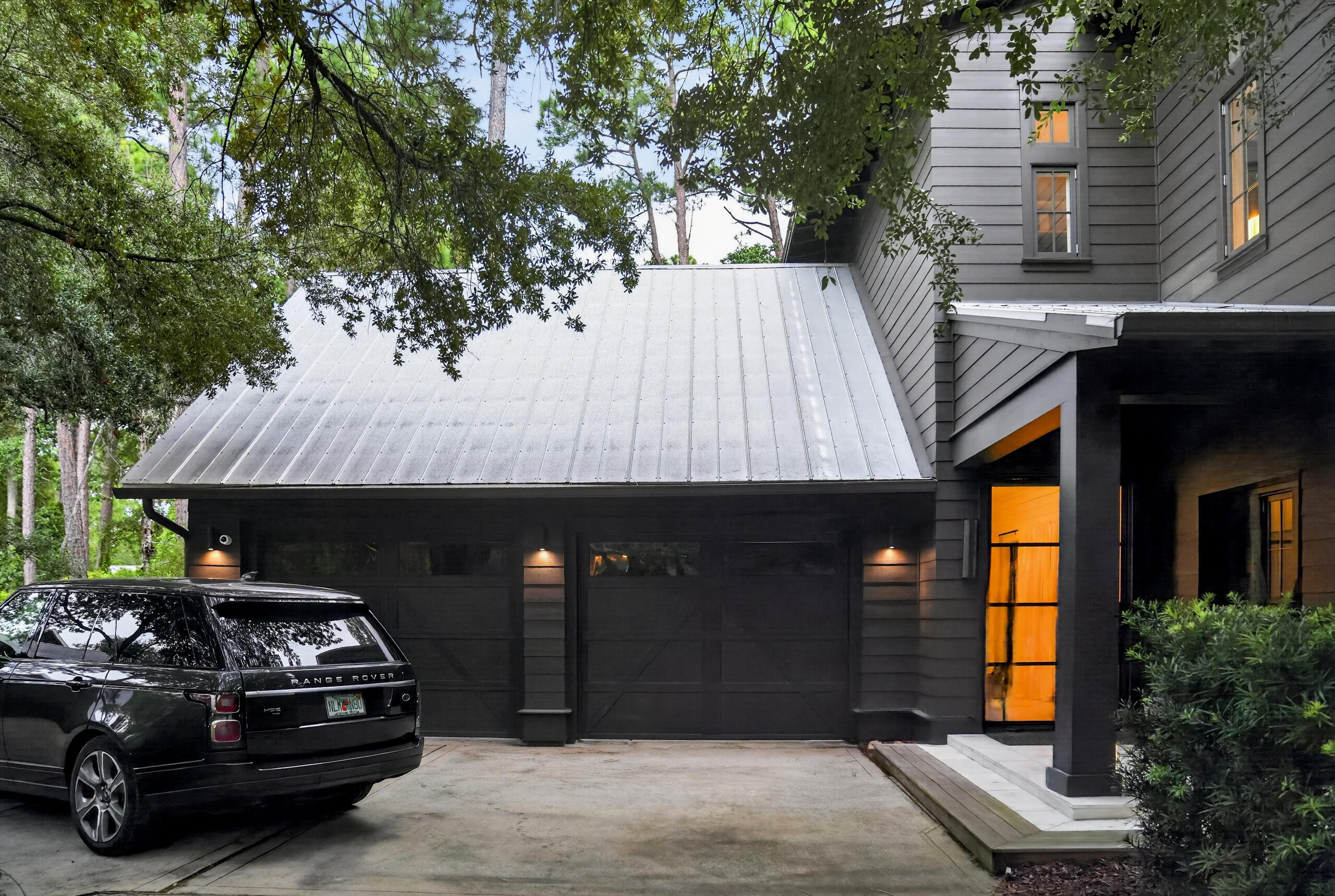 MAGNOLIA BEACH - Residential