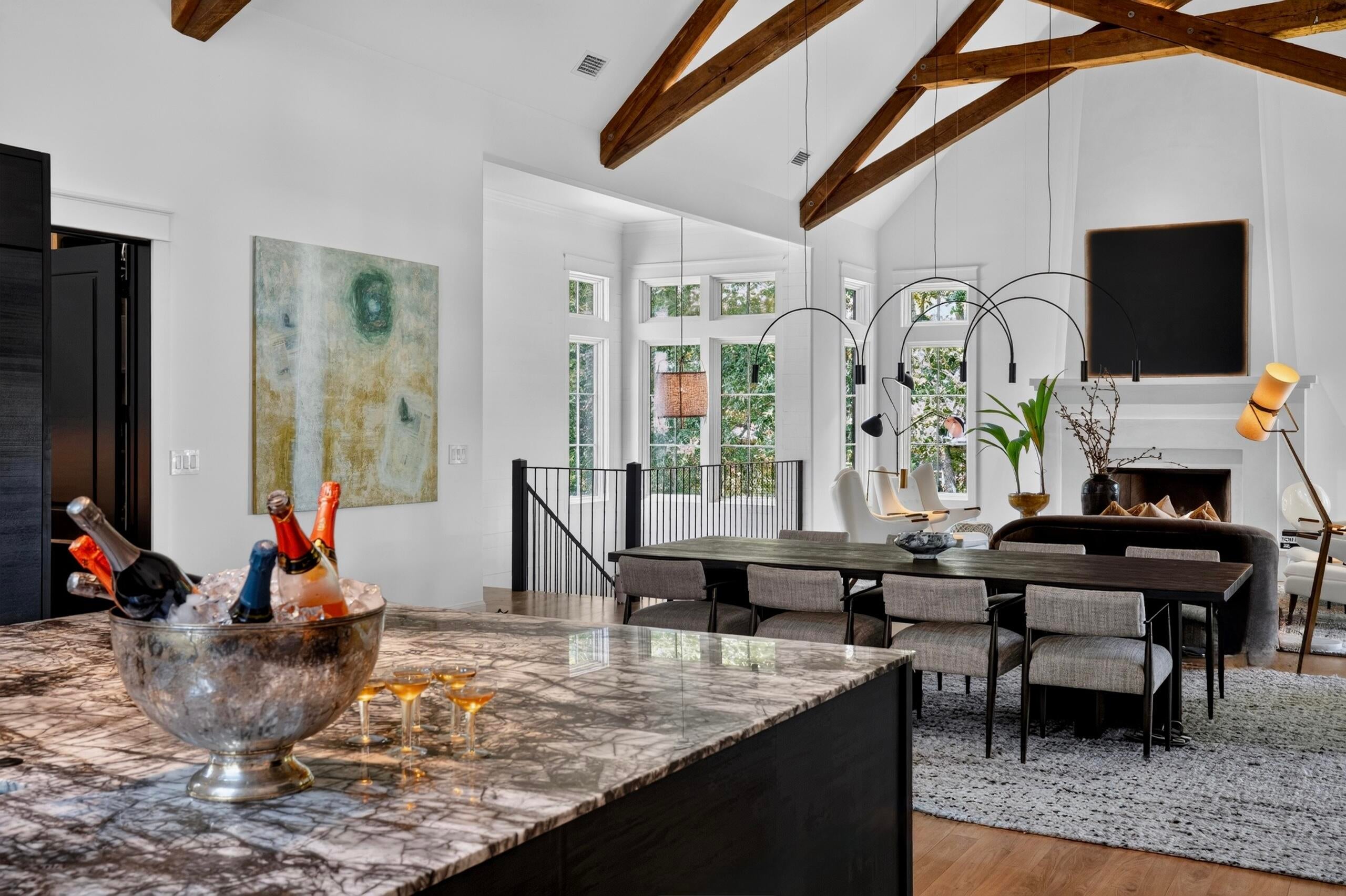 MAGNOLIA BEACH - Residential