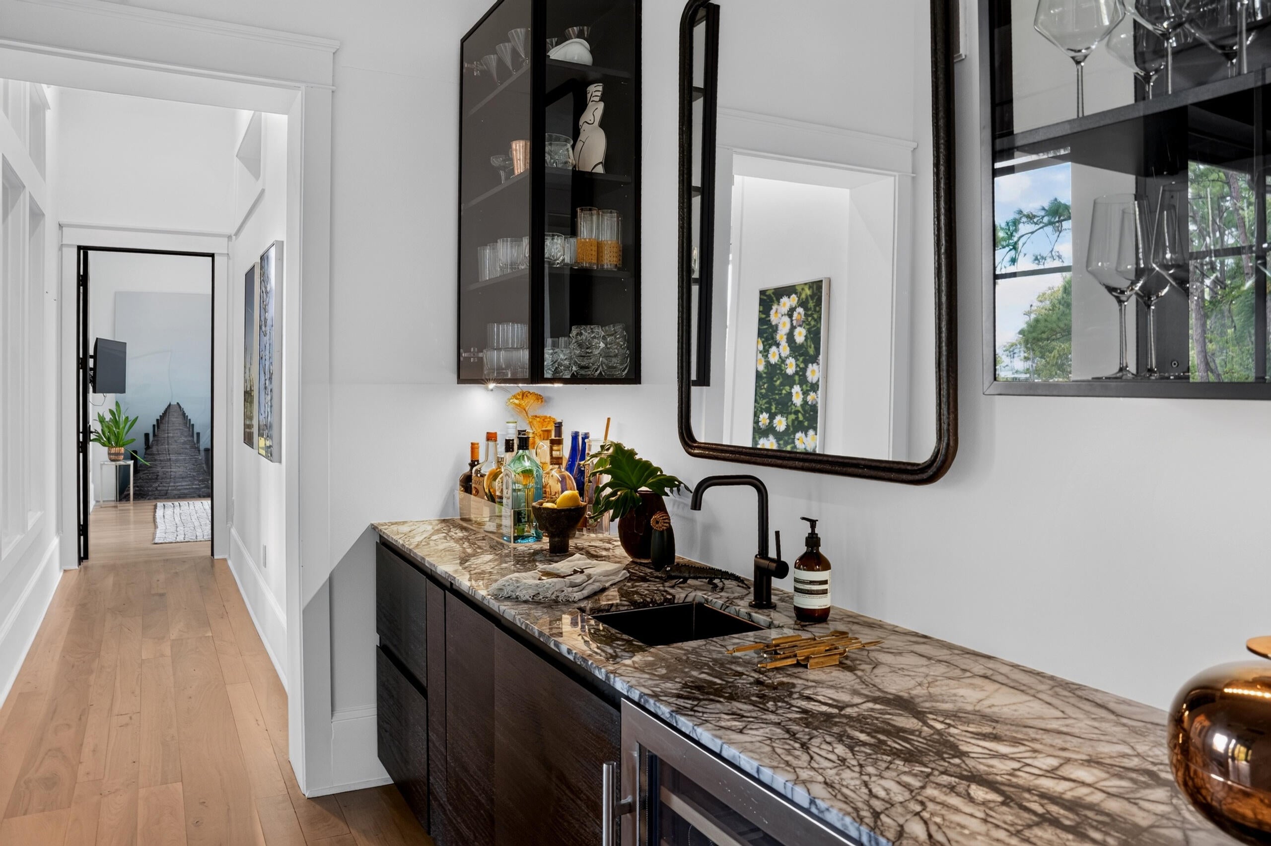MAGNOLIA BEACH - Residential