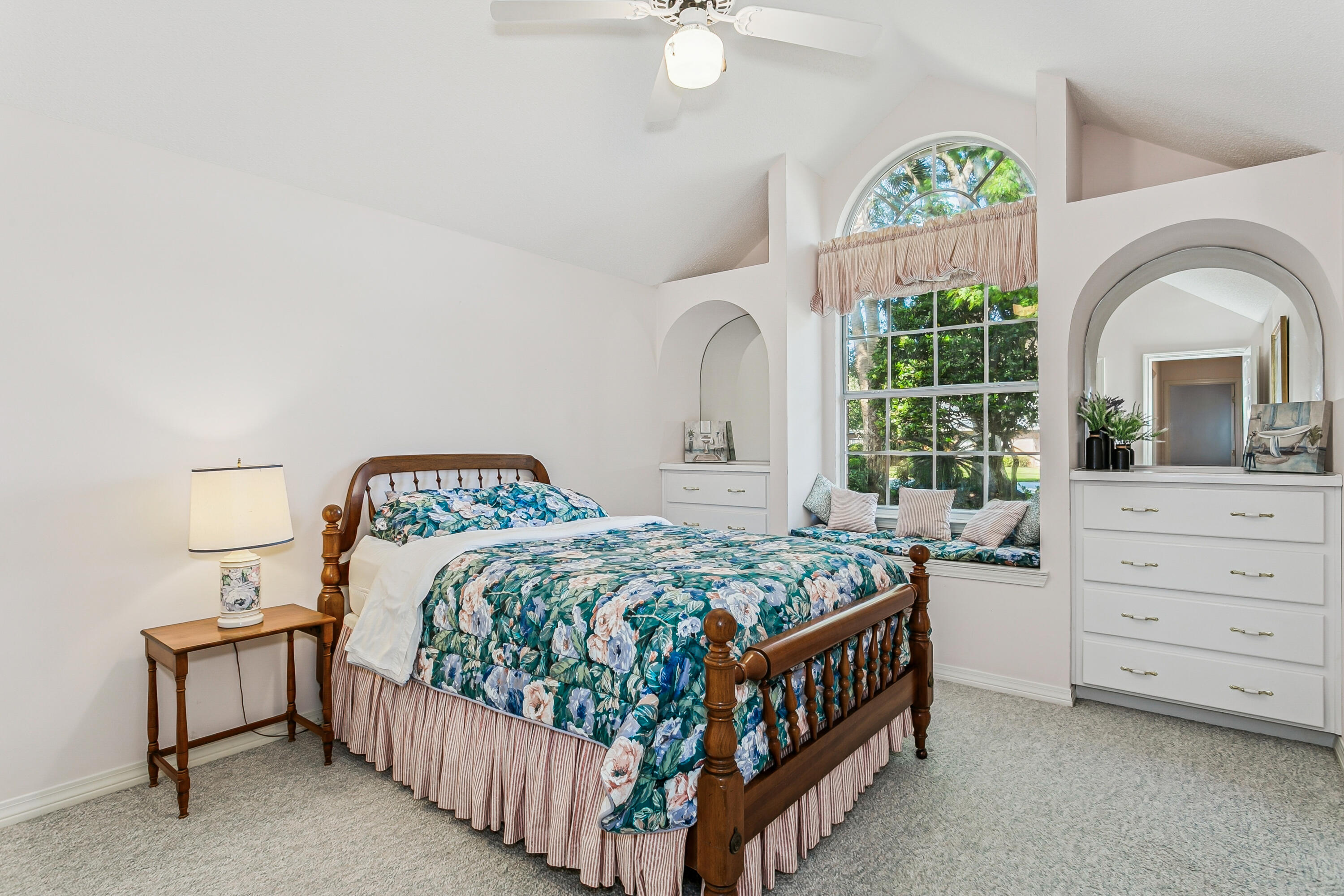 EMERALD BREEZE ESTATES - Residential
