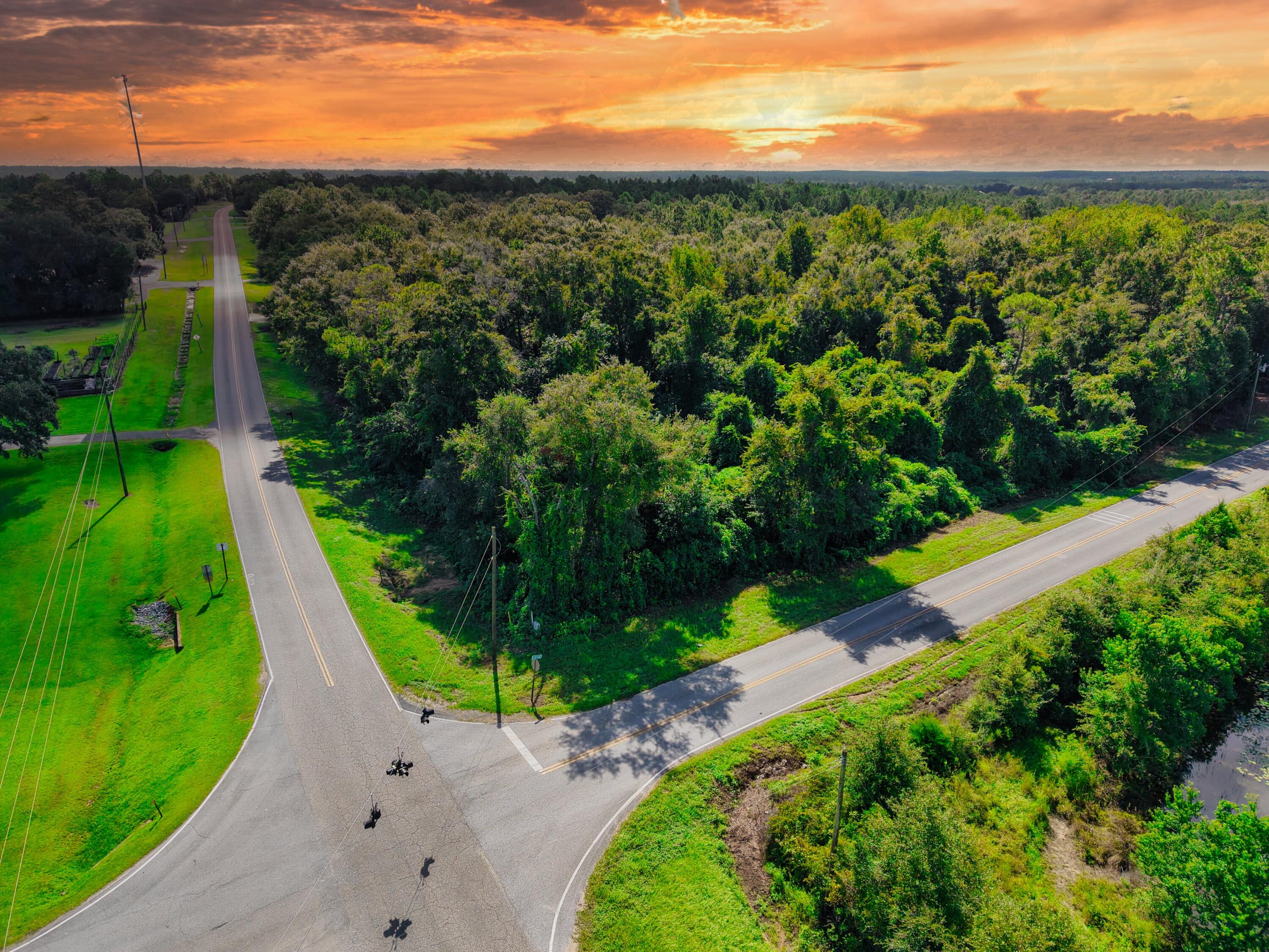 LAUREL HILL - Land