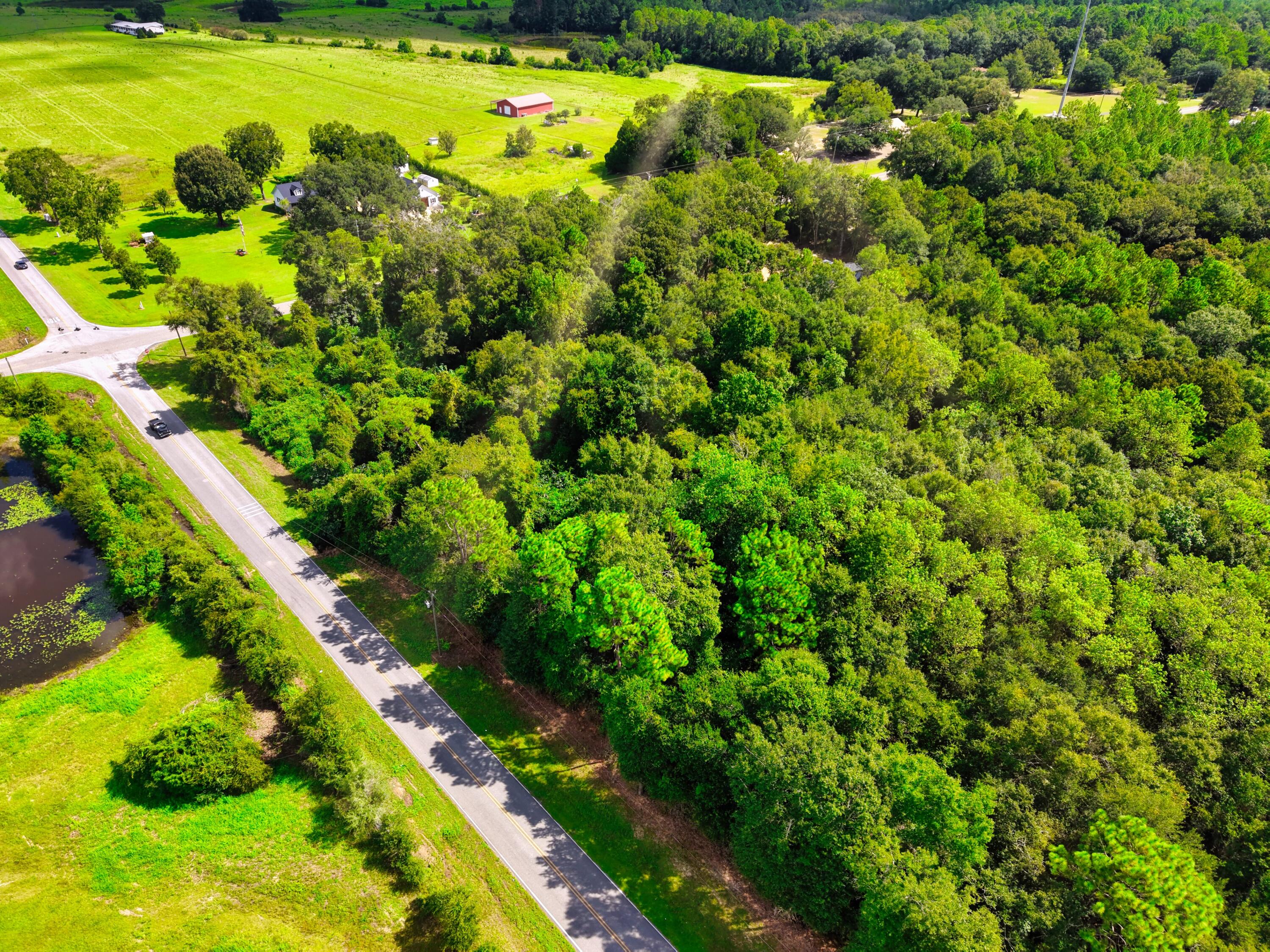 LAUREL HILL - Land
