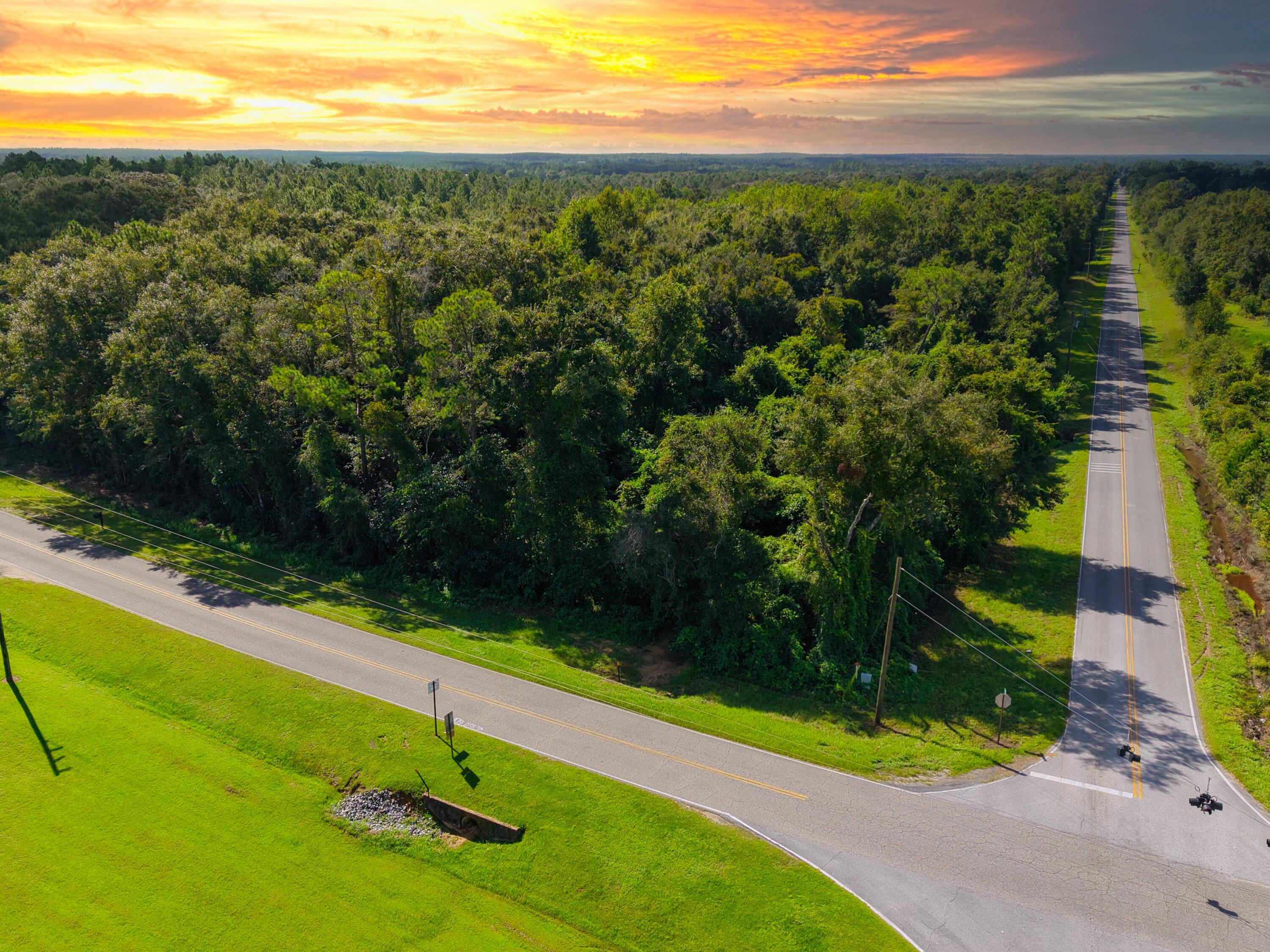 LAUREL HILL - Land