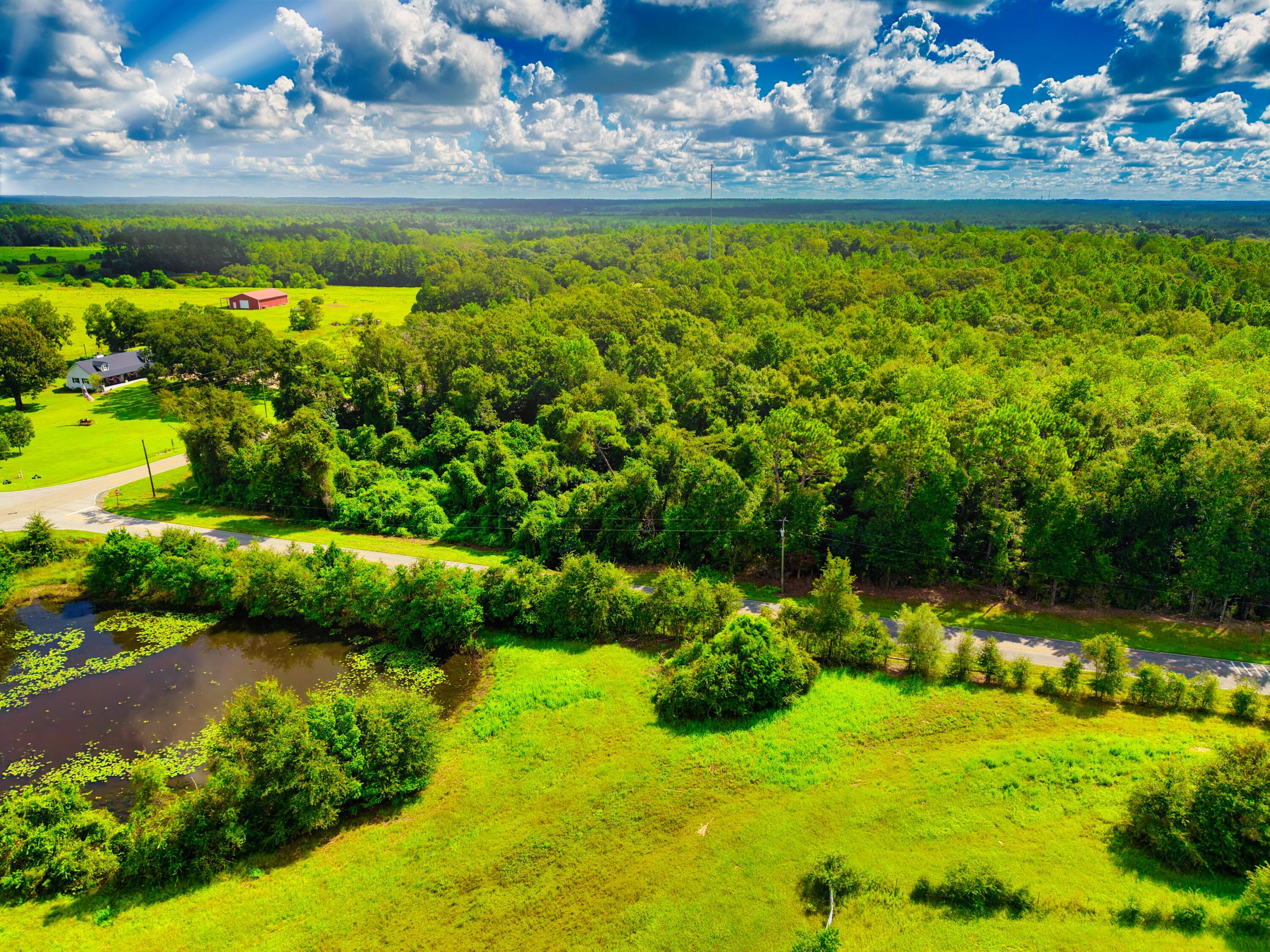 LAUREL HILL - Land