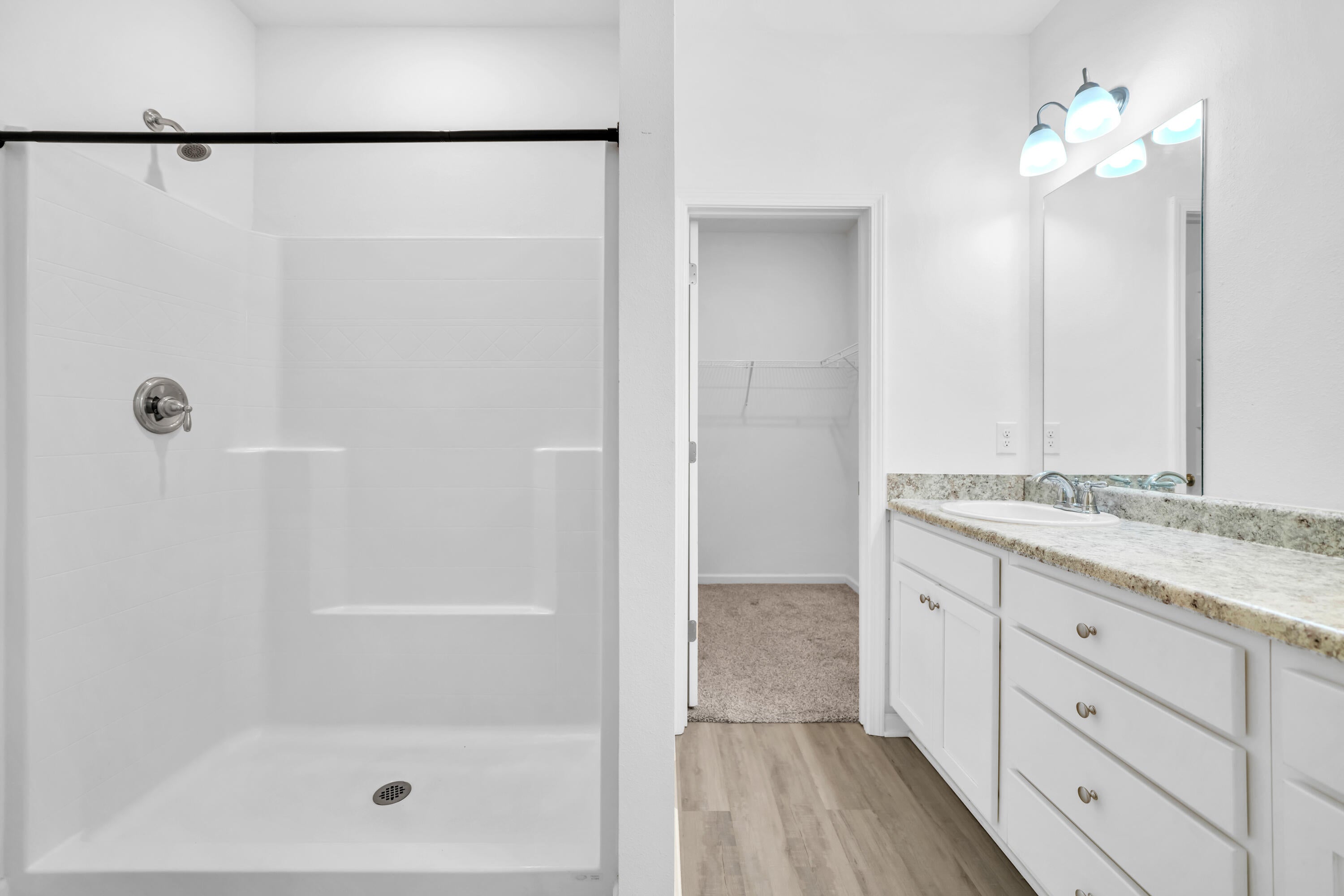 LAGRANGE LANDING - Residential