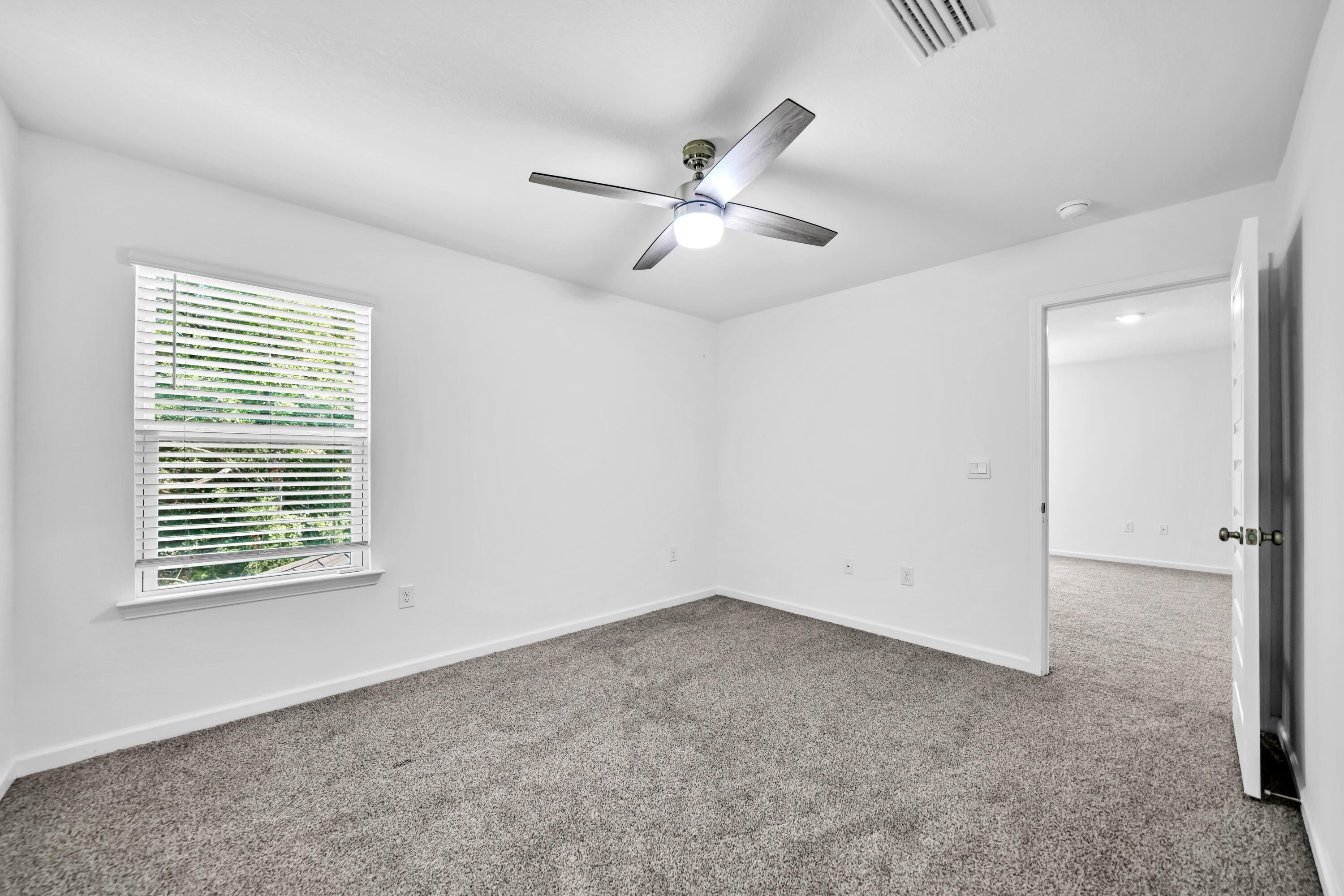 LAGRANGE LANDING - Residential
