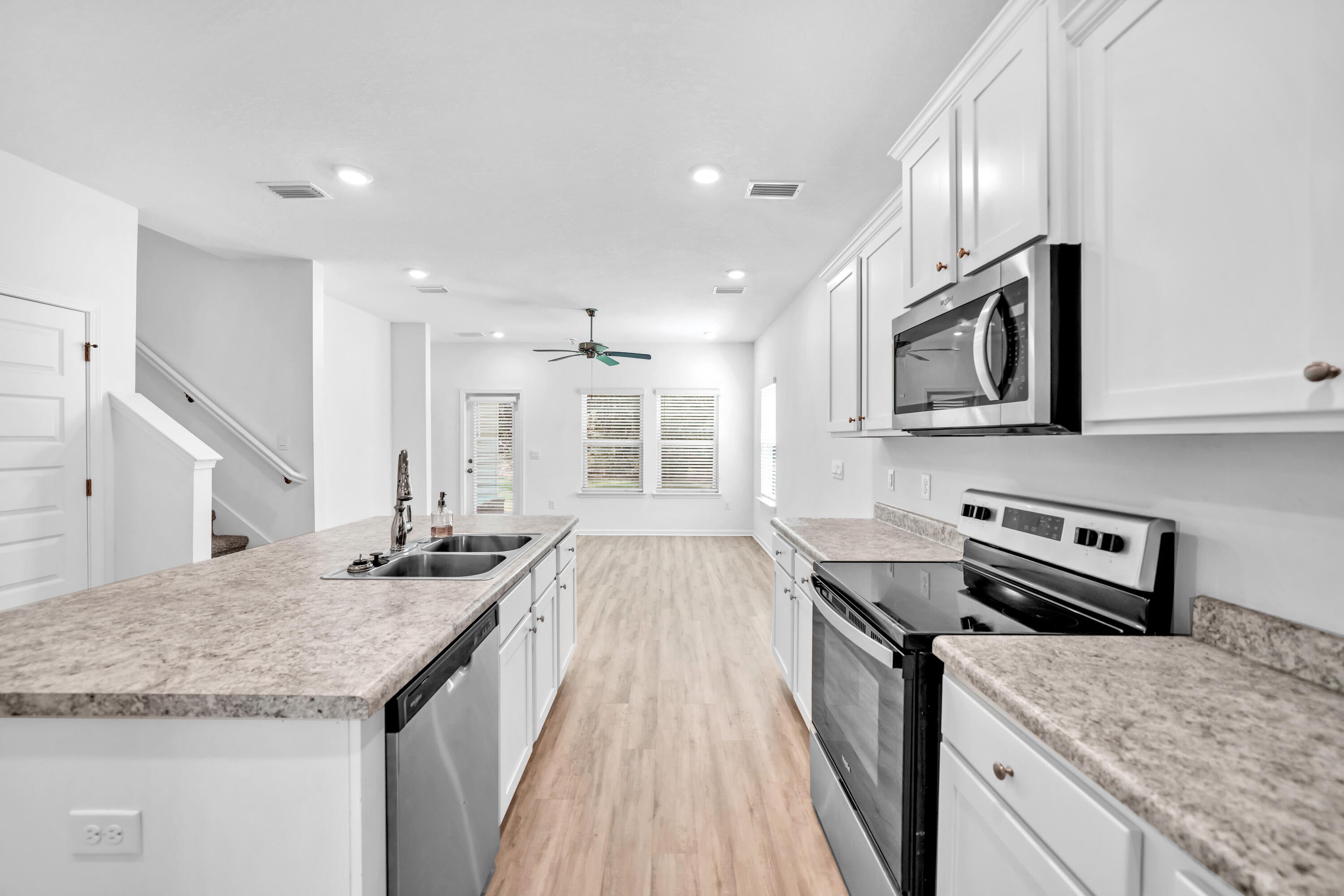 LAGRANGE LANDING - Residential