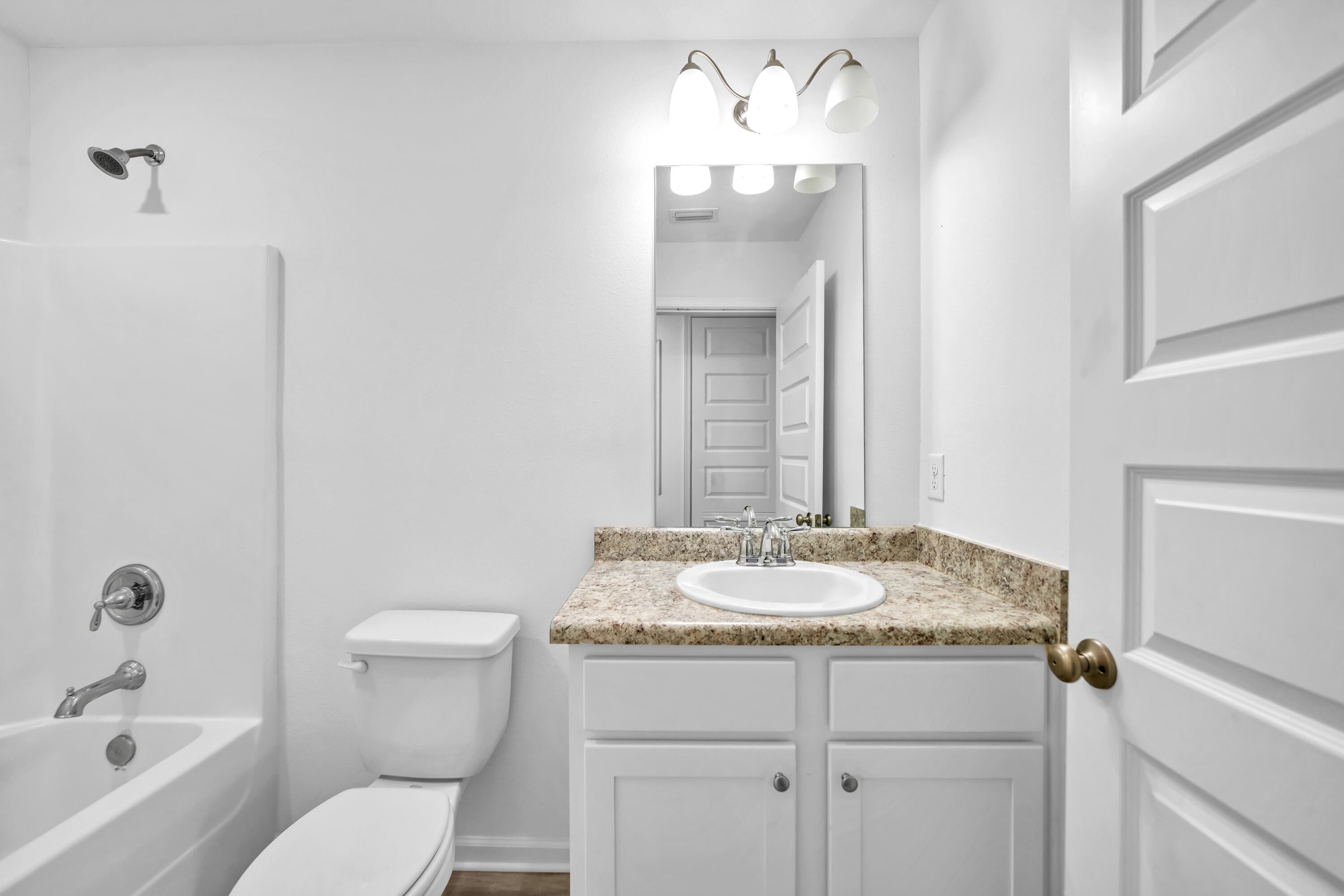 LAGRANGE LANDING - Residential