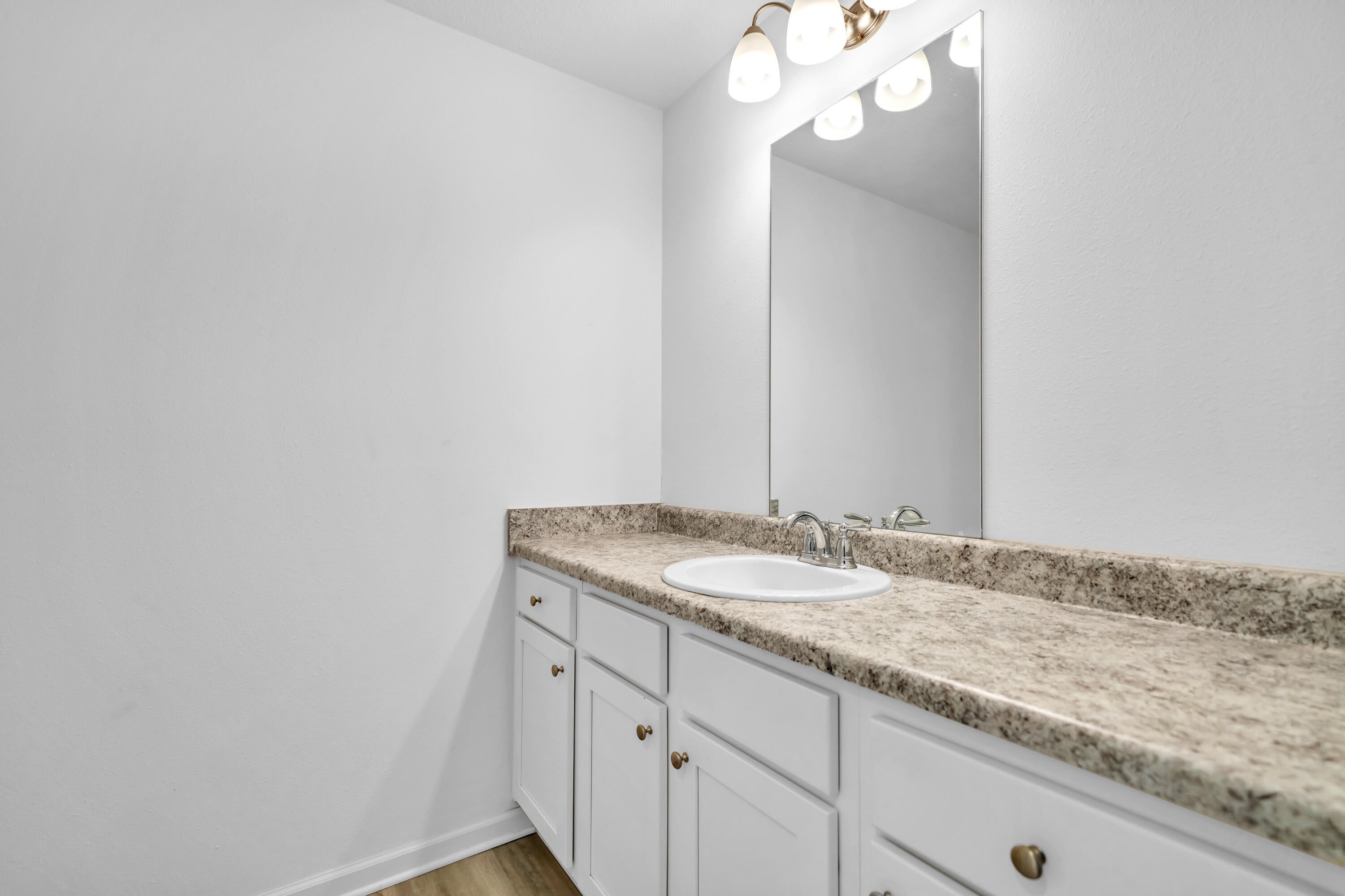 LAGRANGE LANDING - Residential