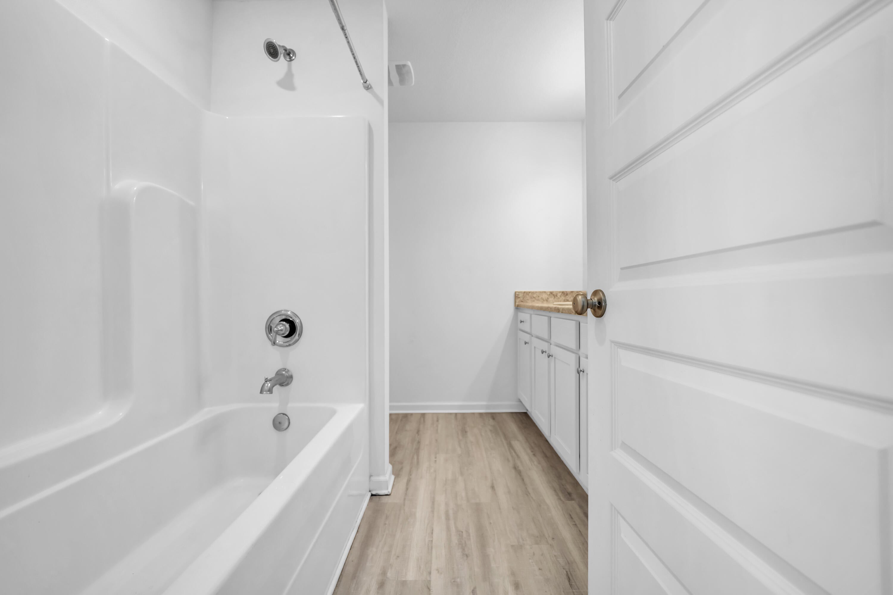 LAGRANGE LANDING - Residential