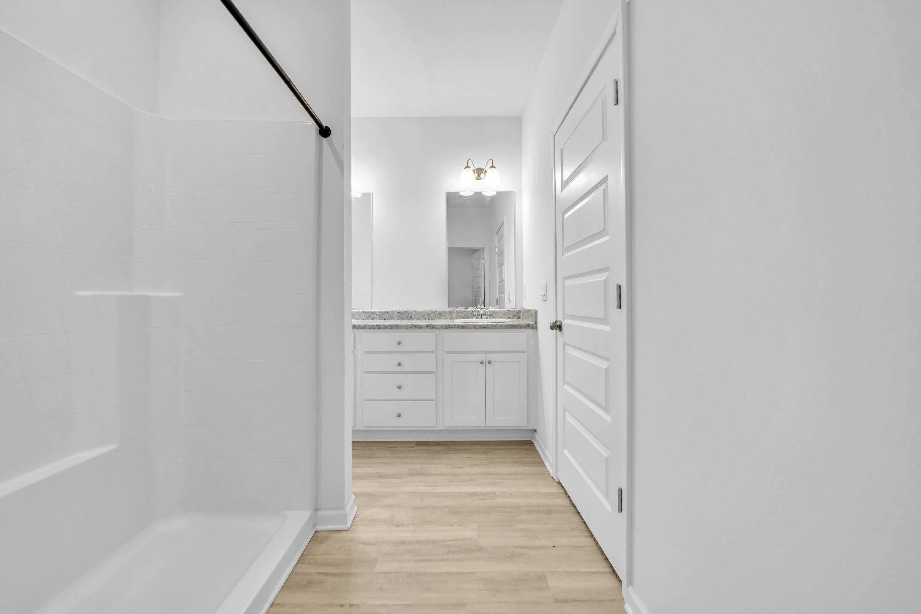 LAGRANGE LANDING - Residential