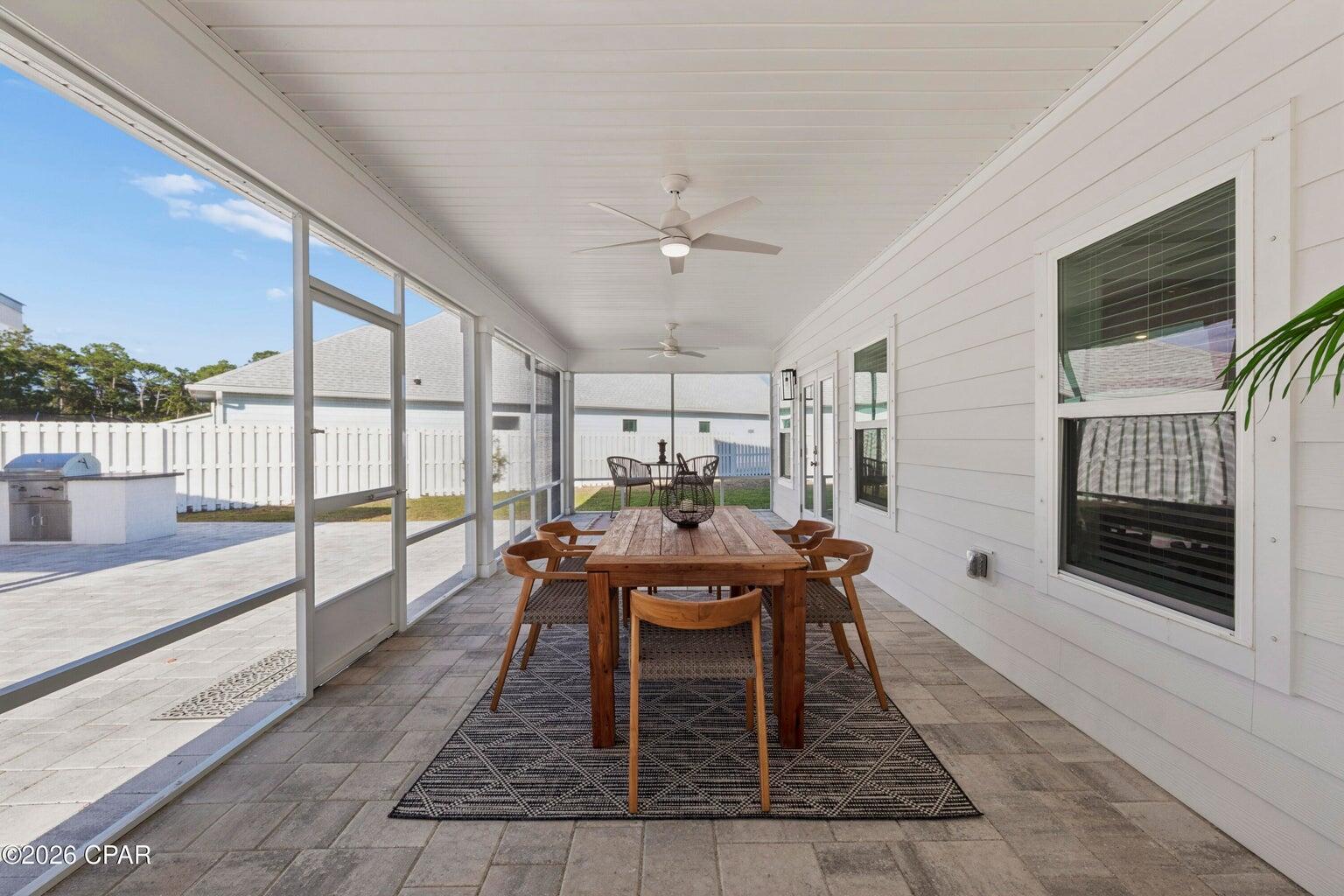 TIERRA VERDE - Residential