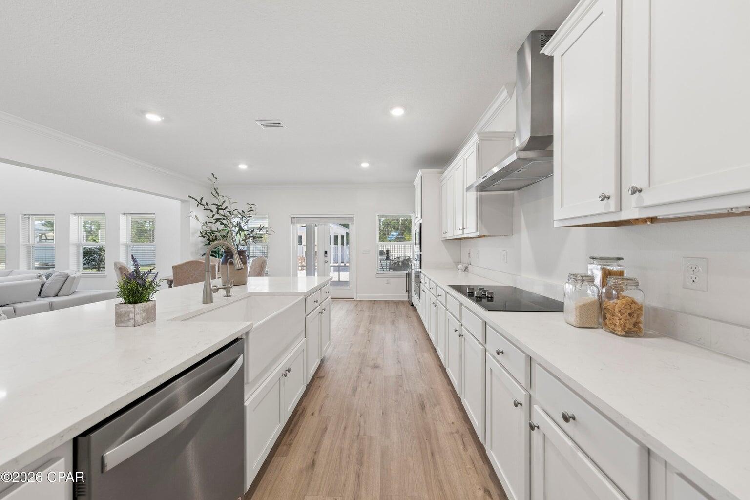 TIERRA VERDE - Residential