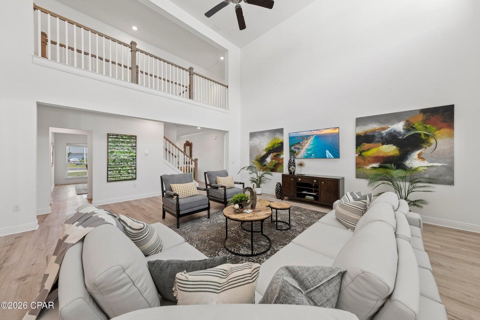 TIERRA VERDE - Residential