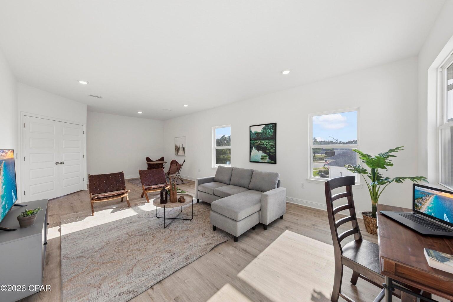 TIERRA VERDE - Residential