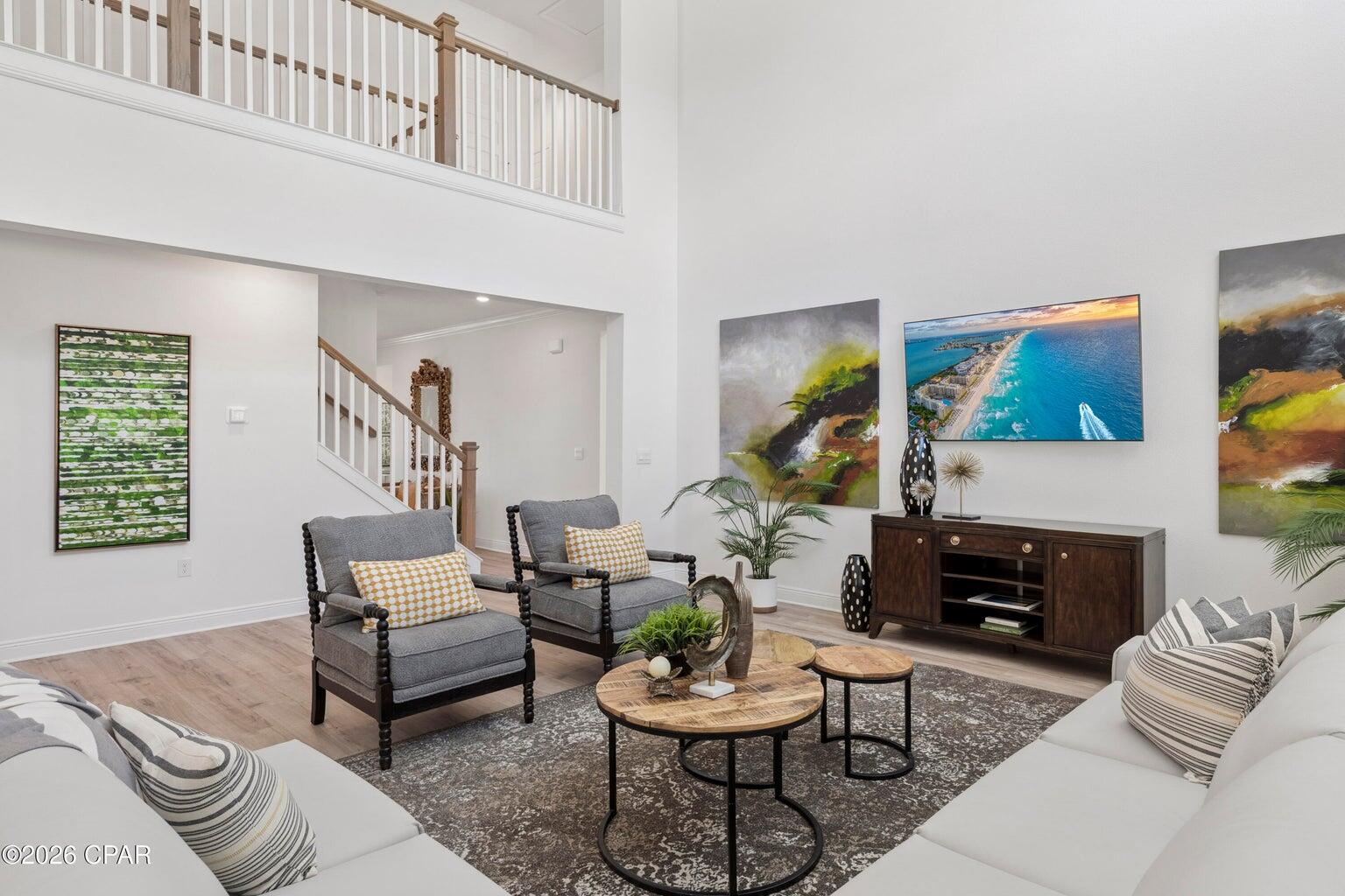 TIERRA VERDE - Residential