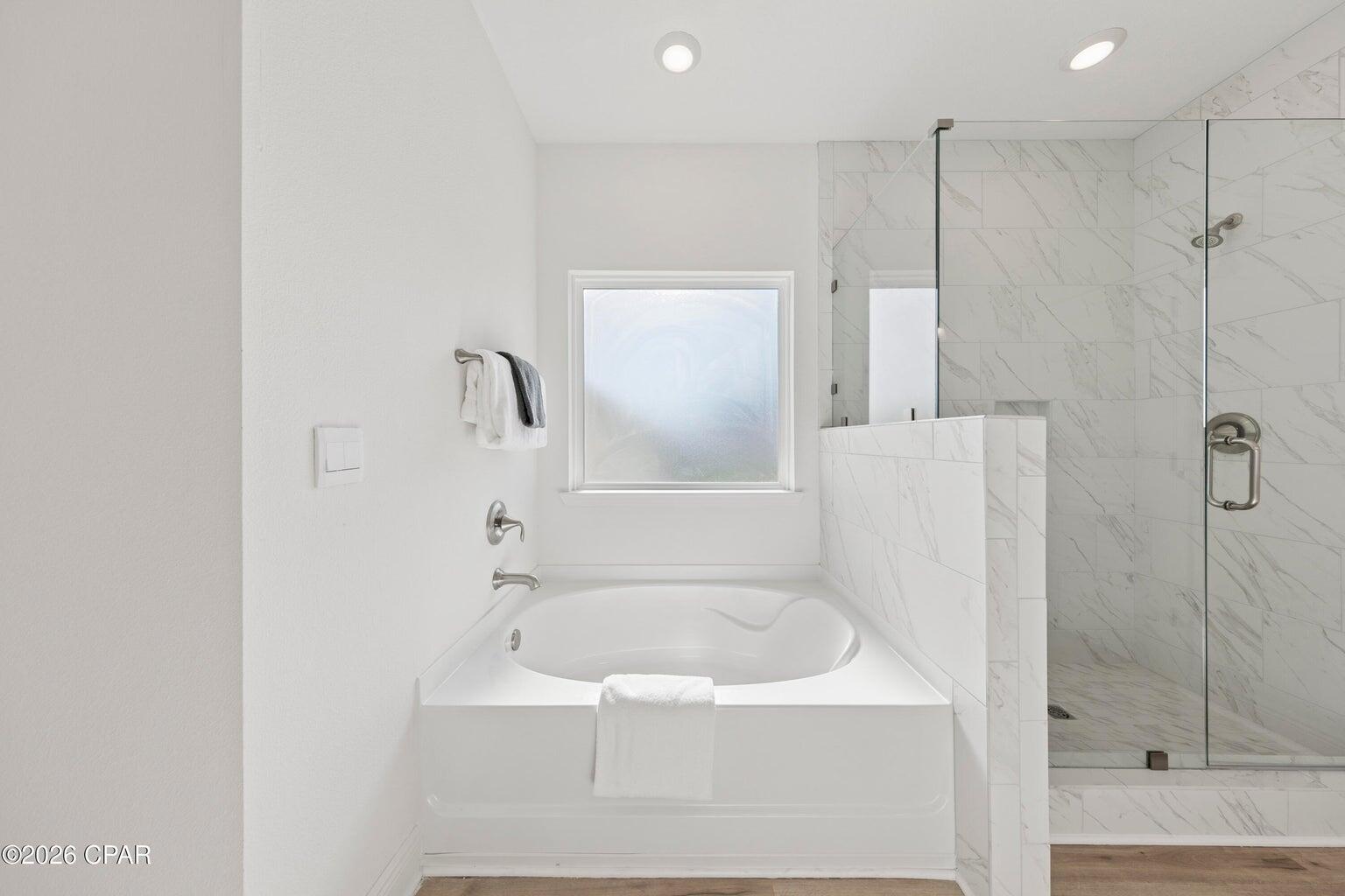 TIERRA VERDE - Residential