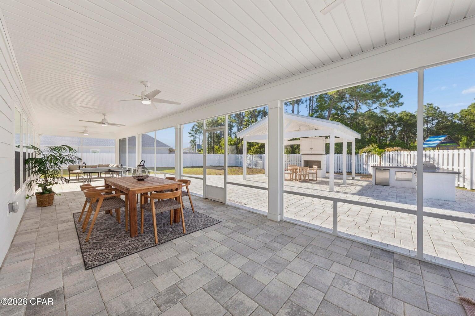 TIERRA VERDE - Residential
