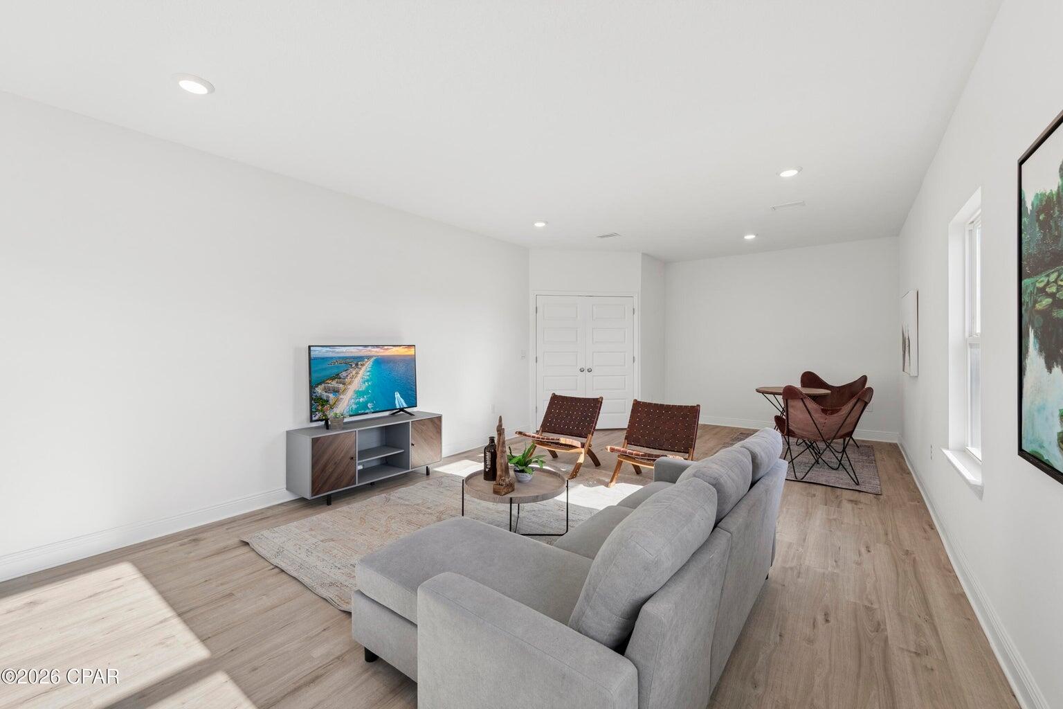 TIERRA VERDE - Residential