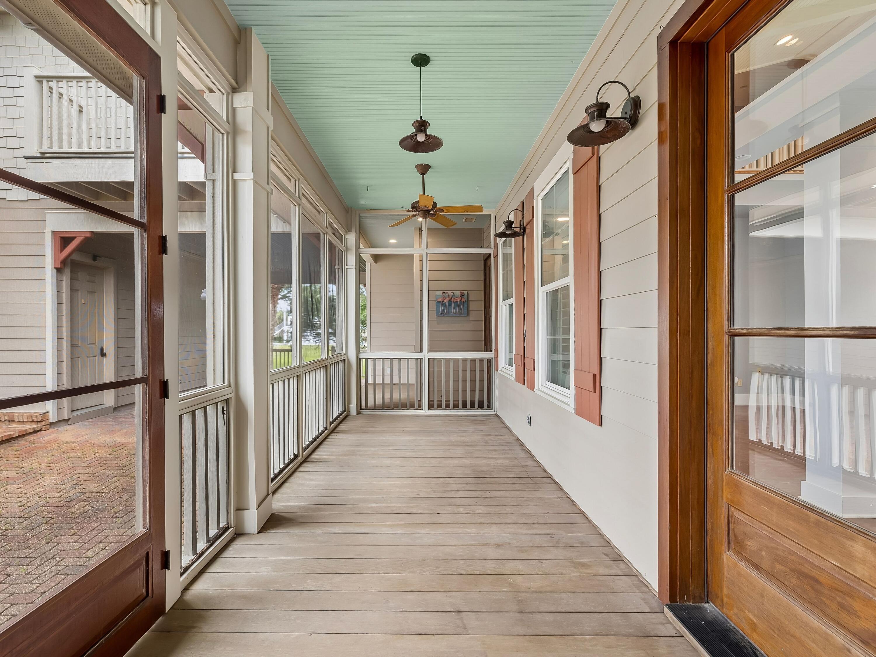 SANTA ROSA SHORES 1ST ADDN - Residential