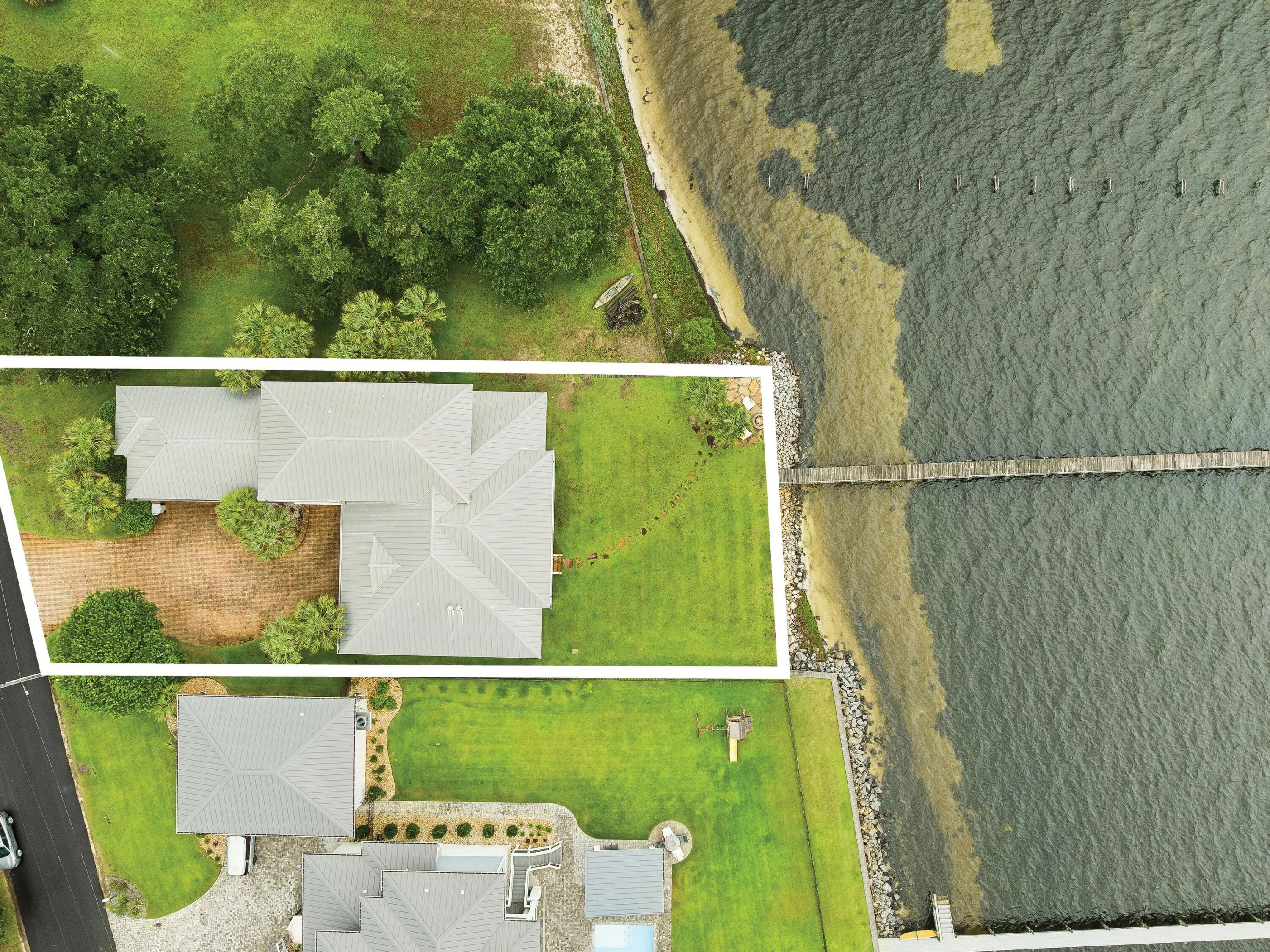SANTA ROSA SHORES 1ST ADDN - Residential