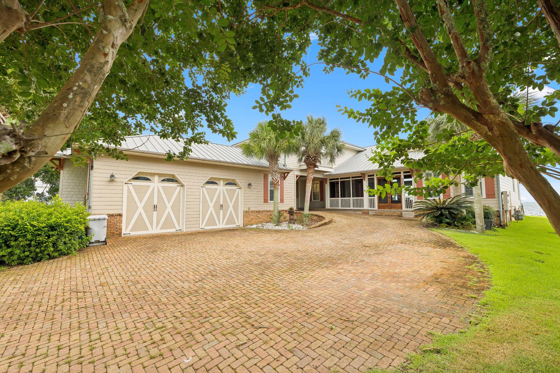 SANTA ROSA SHORES 1ST ADDN - Residential