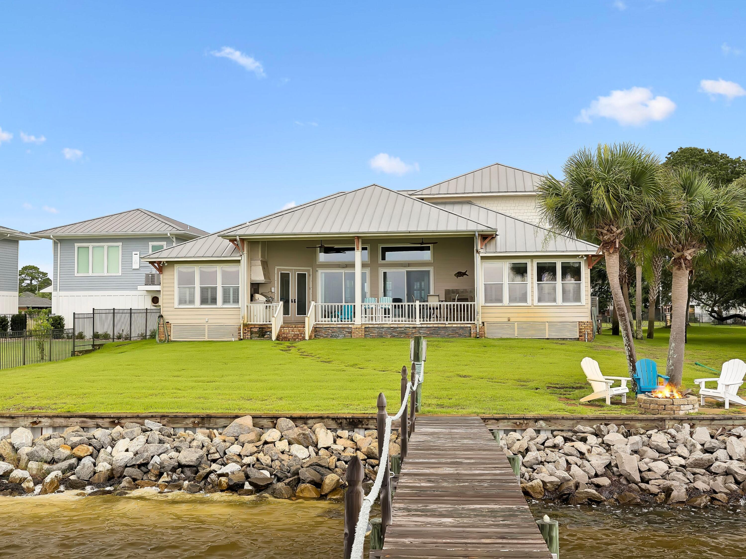 SANTA ROSA SHORES 1ST ADDN - Residential