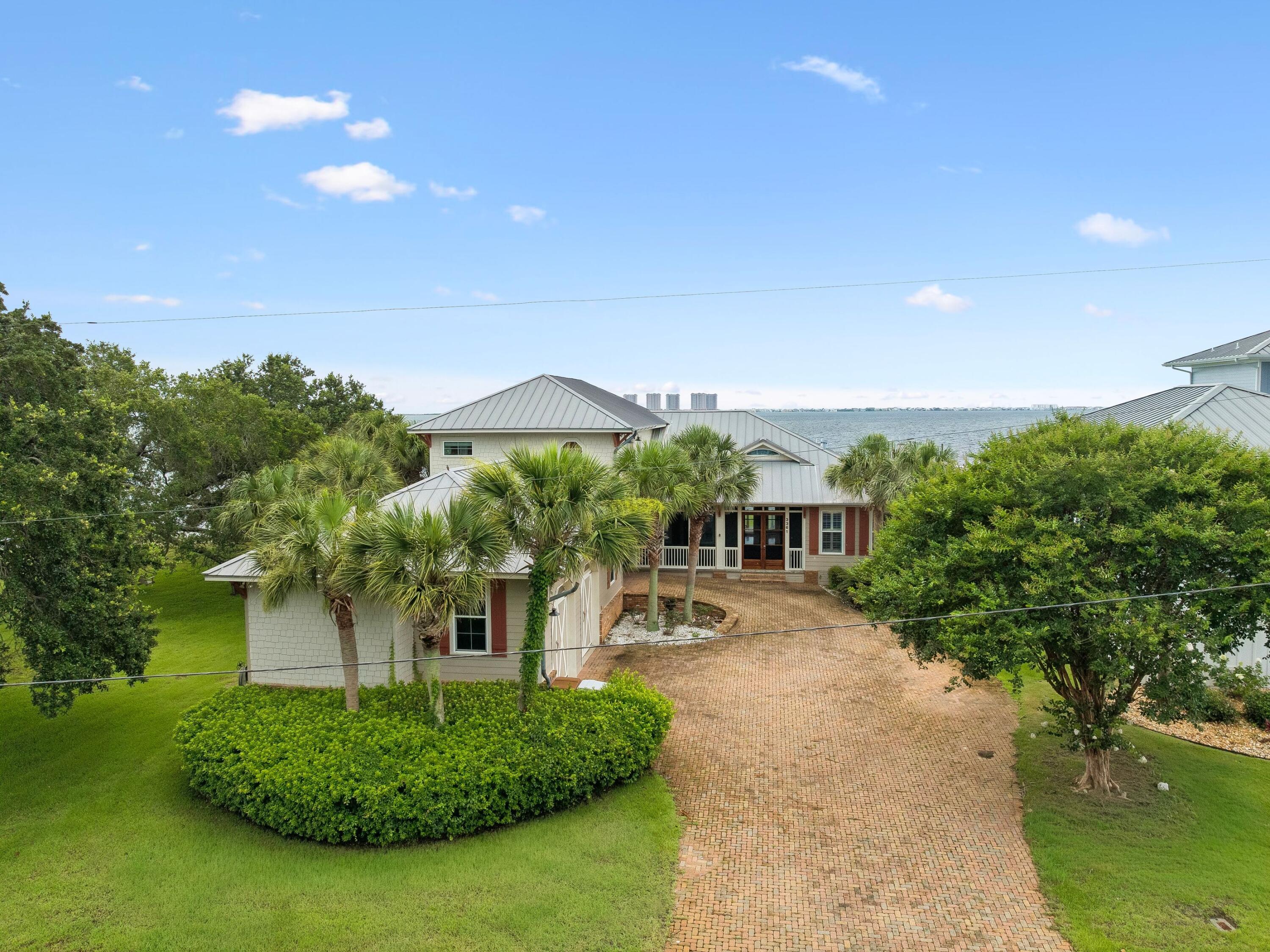 SANTA ROSA SHORES 1ST ADDN - Residential