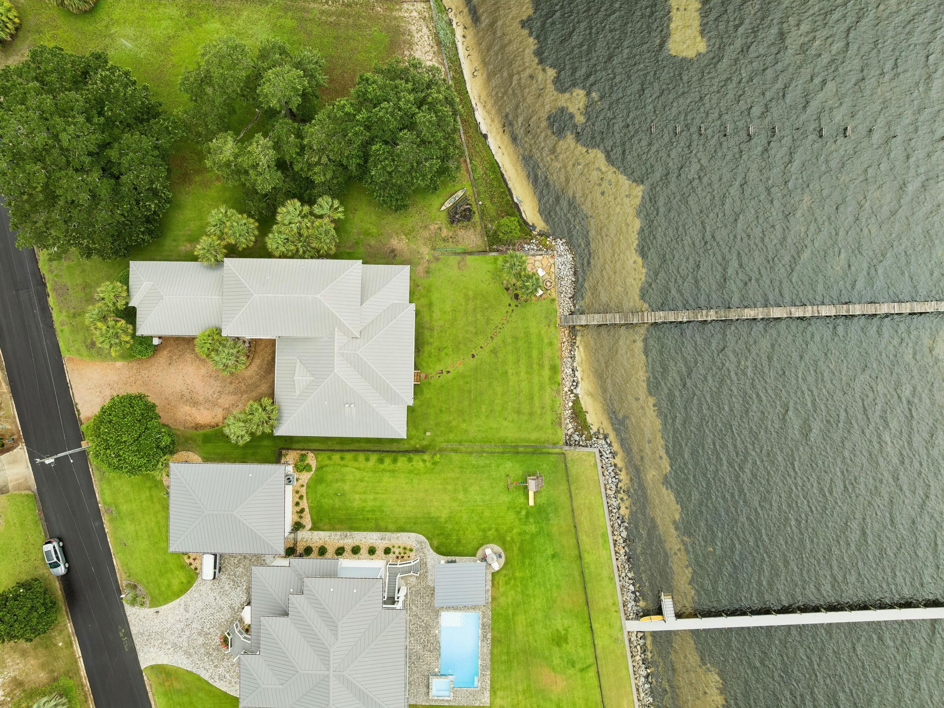 SANTA ROSA SHORES 1ST ADDN - Residential