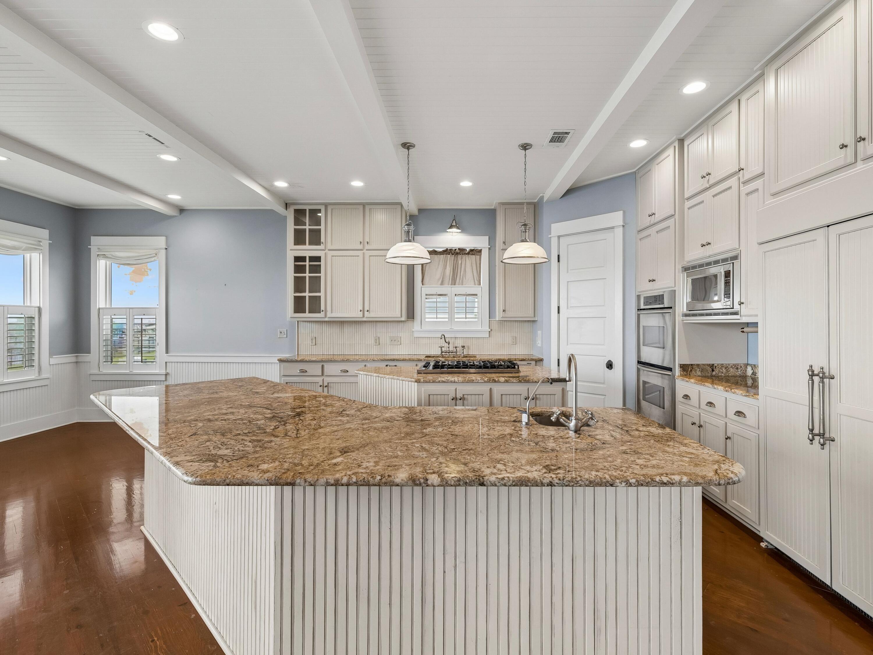 SANTA ROSA SHORES 1ST ADDN - Residential