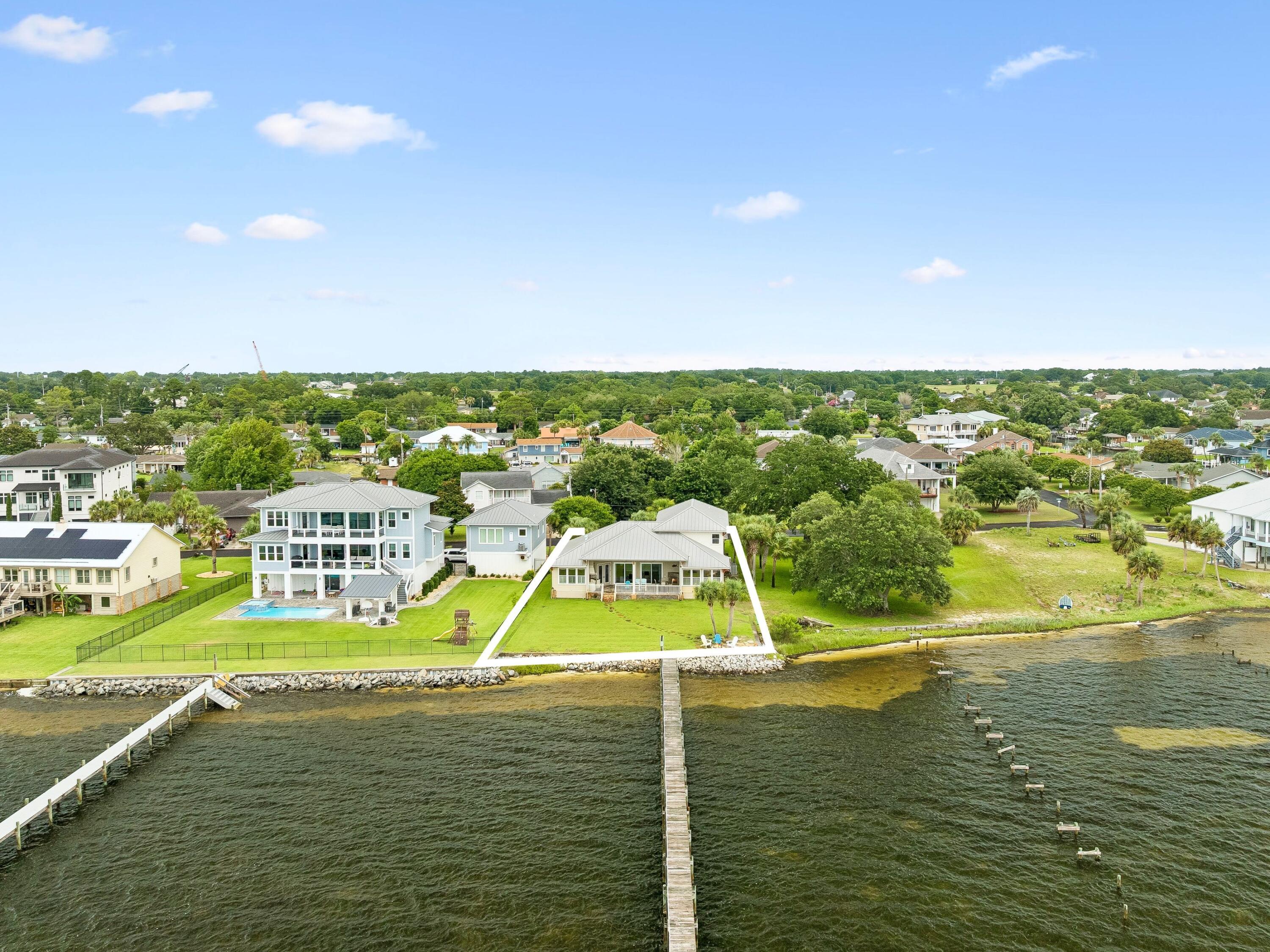 SANTA ROSA SHORES 1ST ADDN - Residential