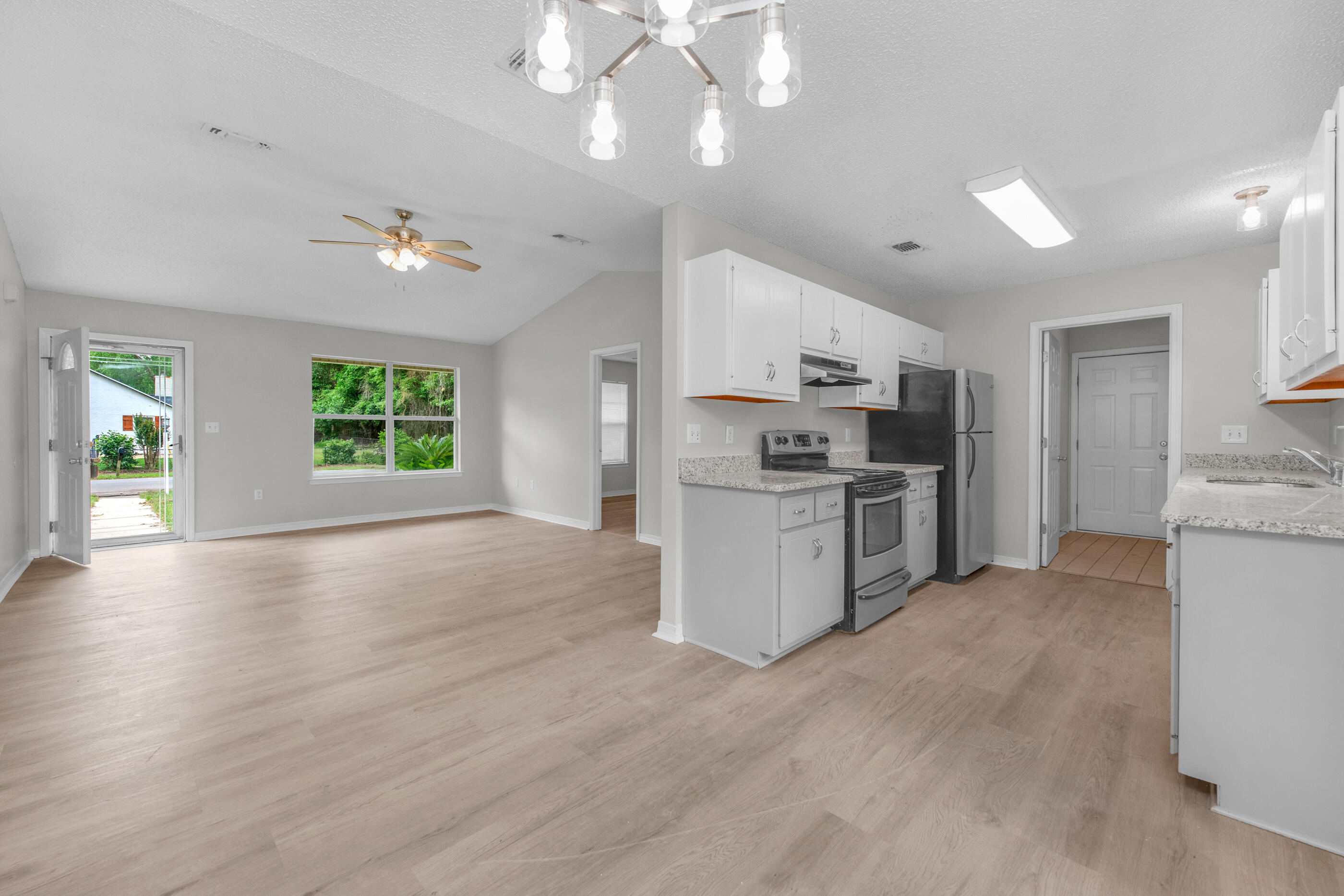 DOGWOOD ESTATES - Residential