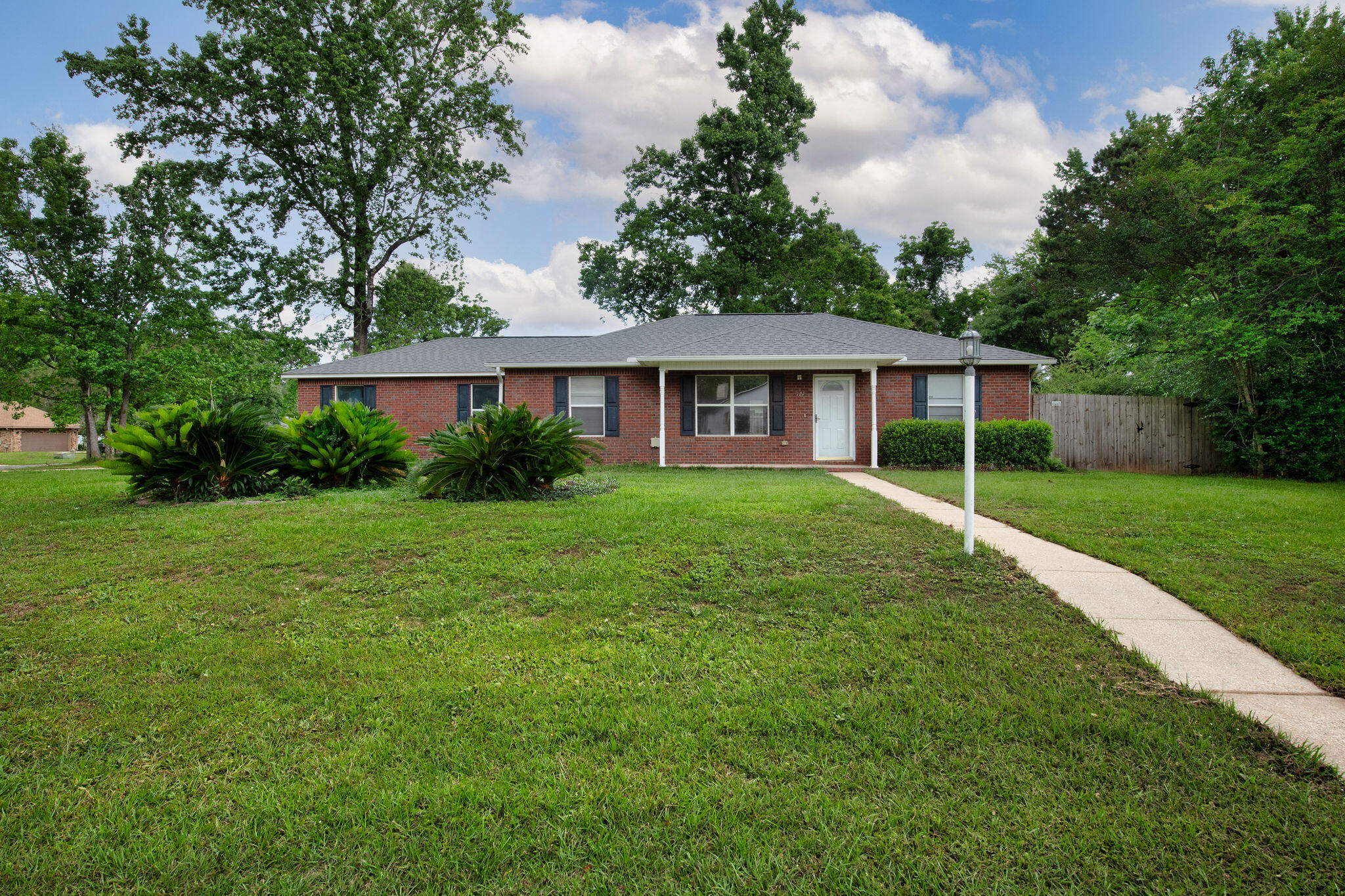 DOGWOOD ESTATES - Residential