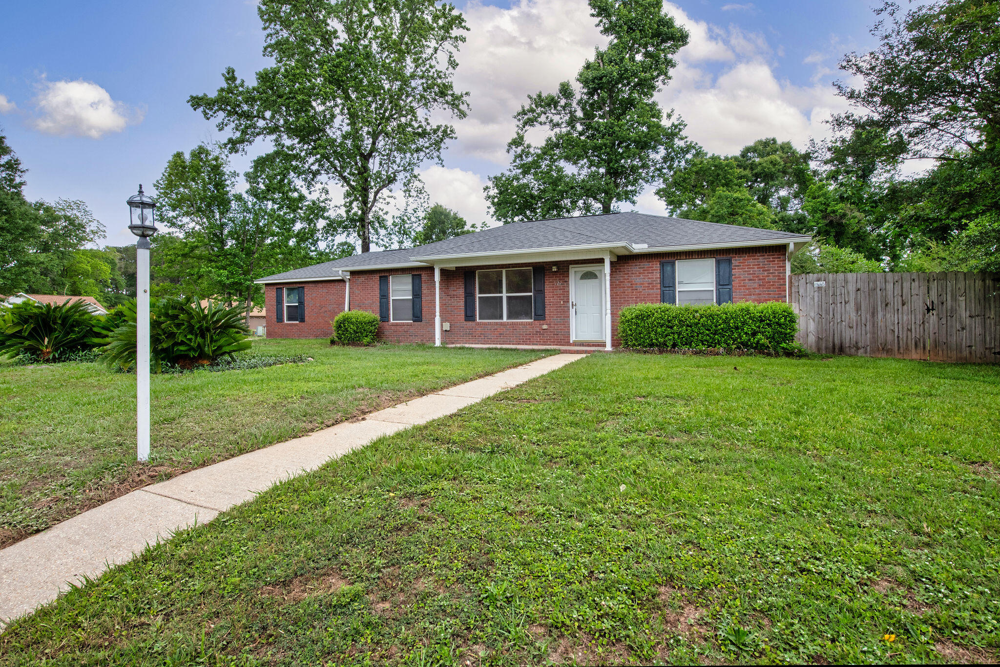 DOGWOOD ESTATES - Residential