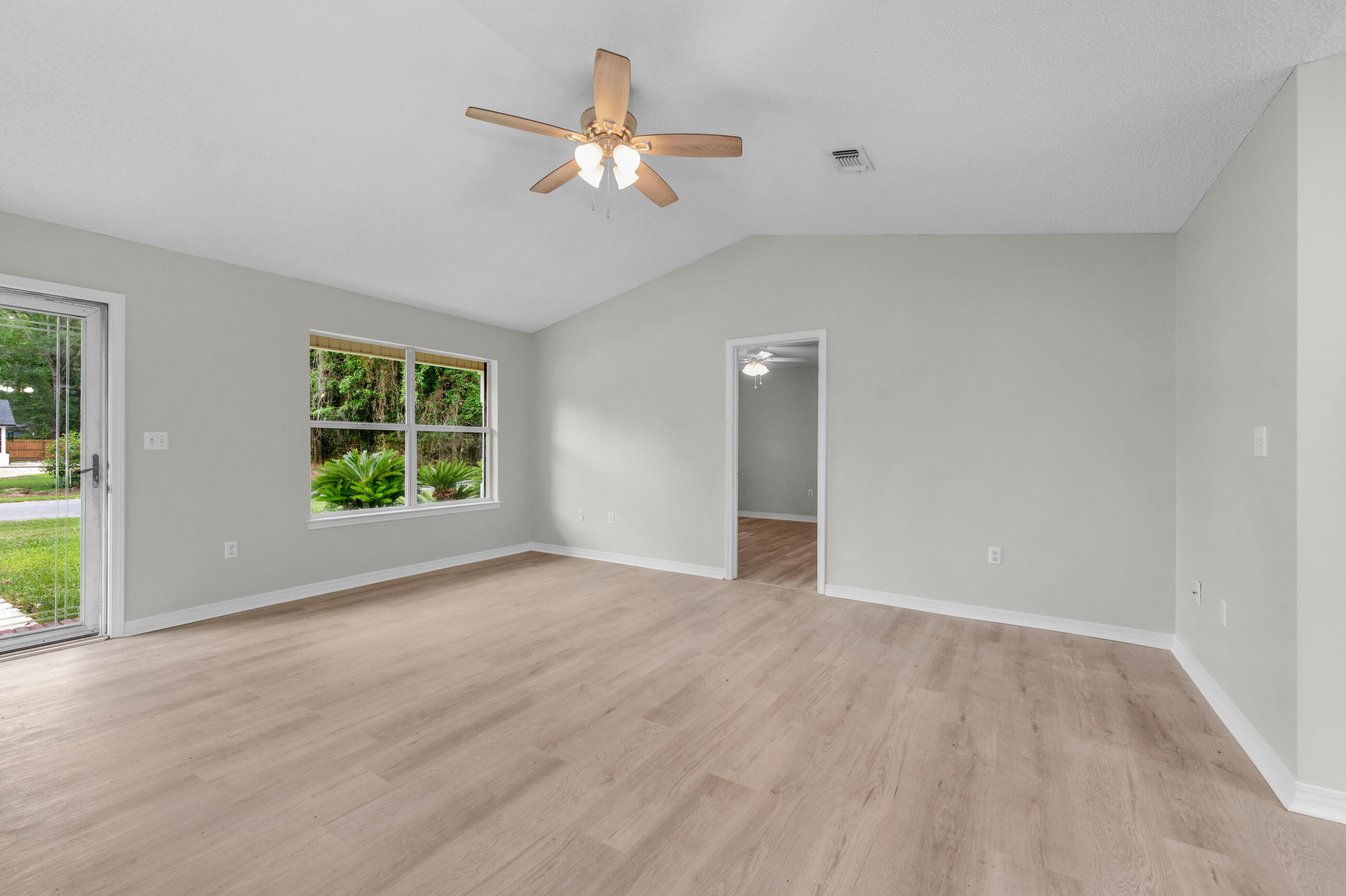 DOGWOOD ESTATES - Residential