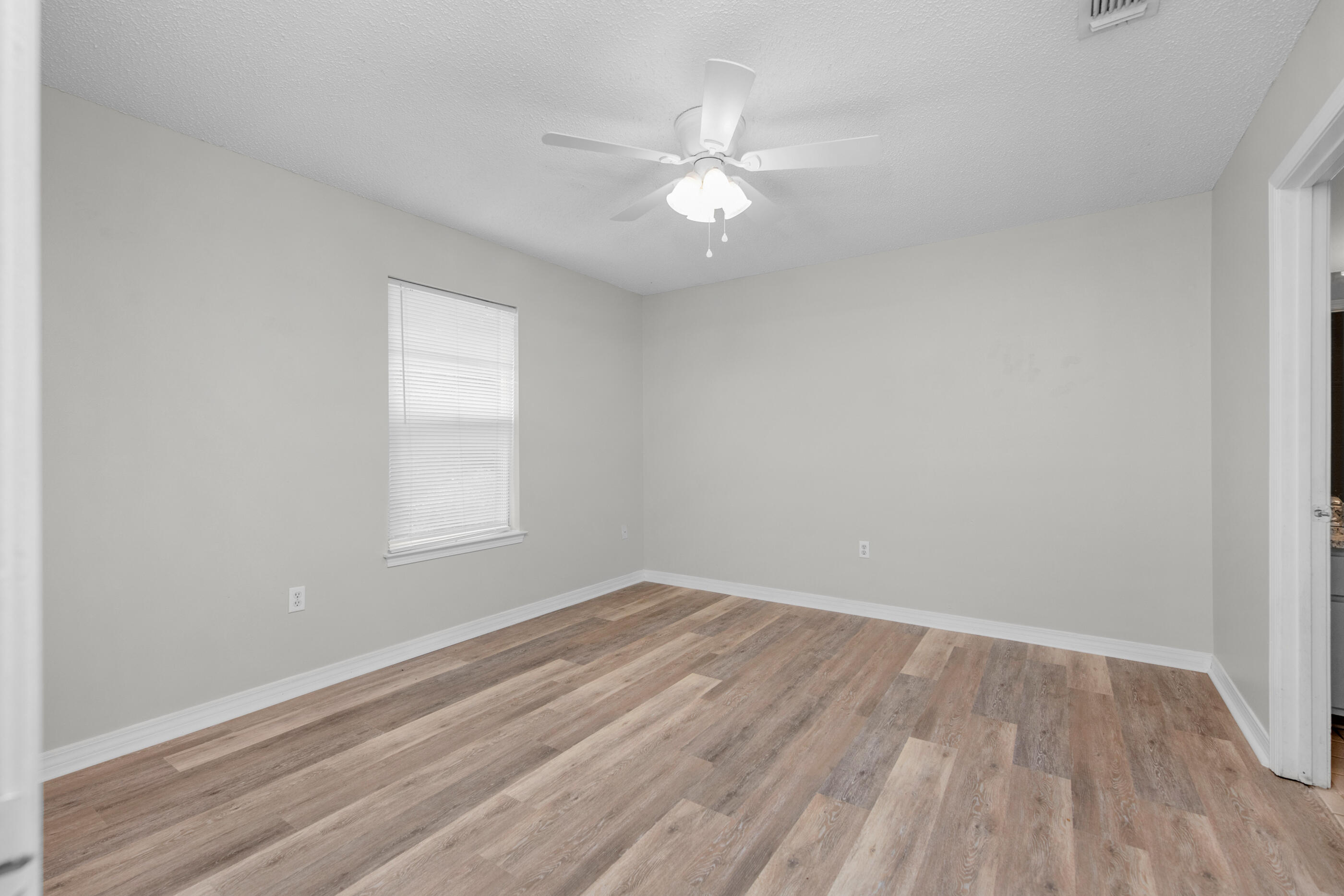 DOGWOOD ESTATES - Residential