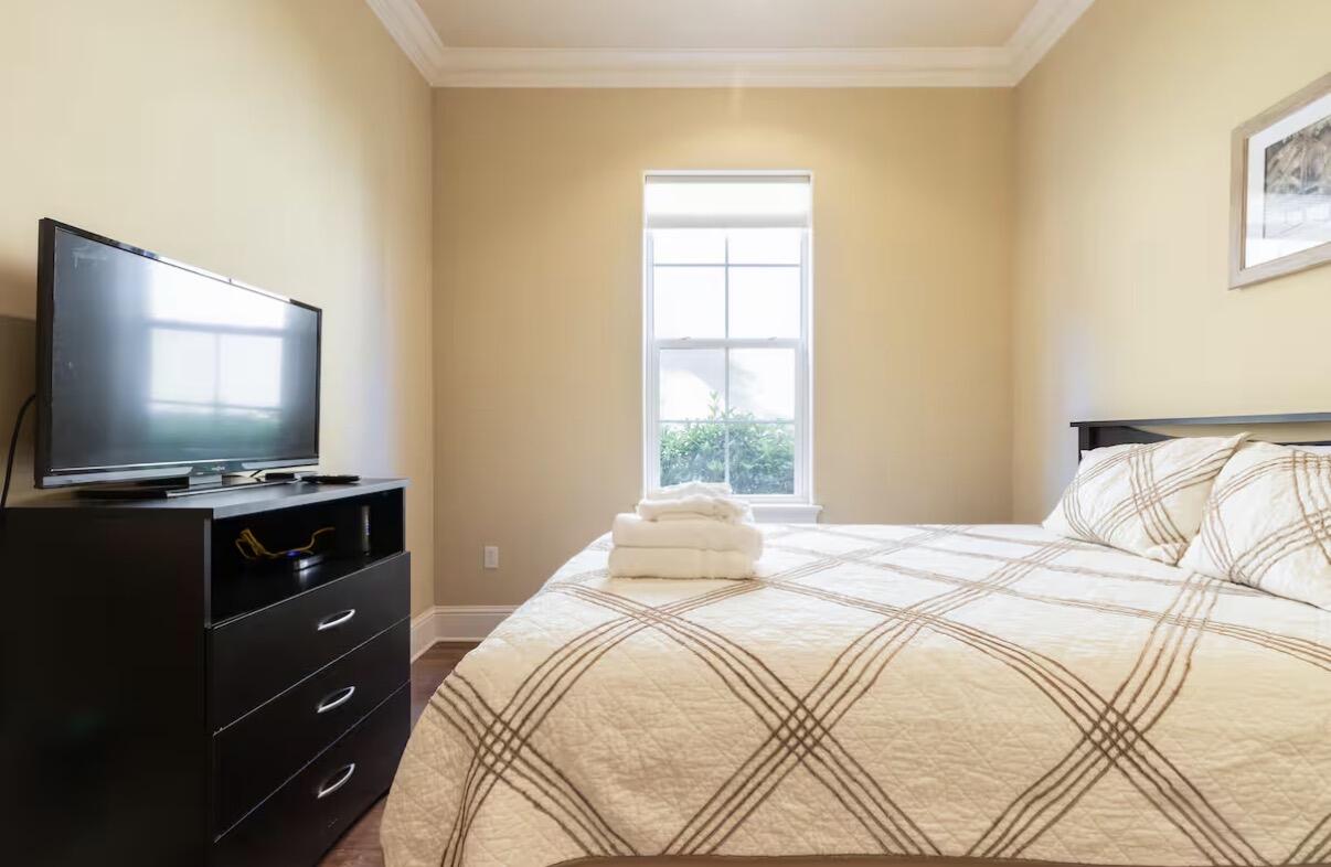 VILLA LAGO - Residential Lease