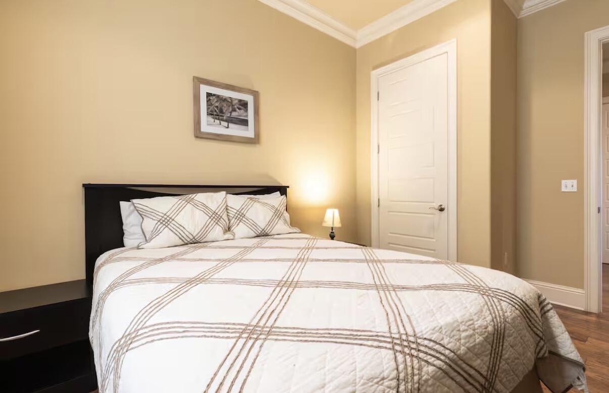 VILLA LAGO - Residential Lease