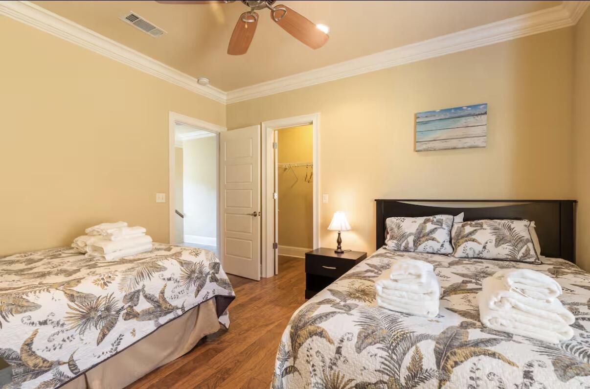 VILLA LAGO - Residential Lease