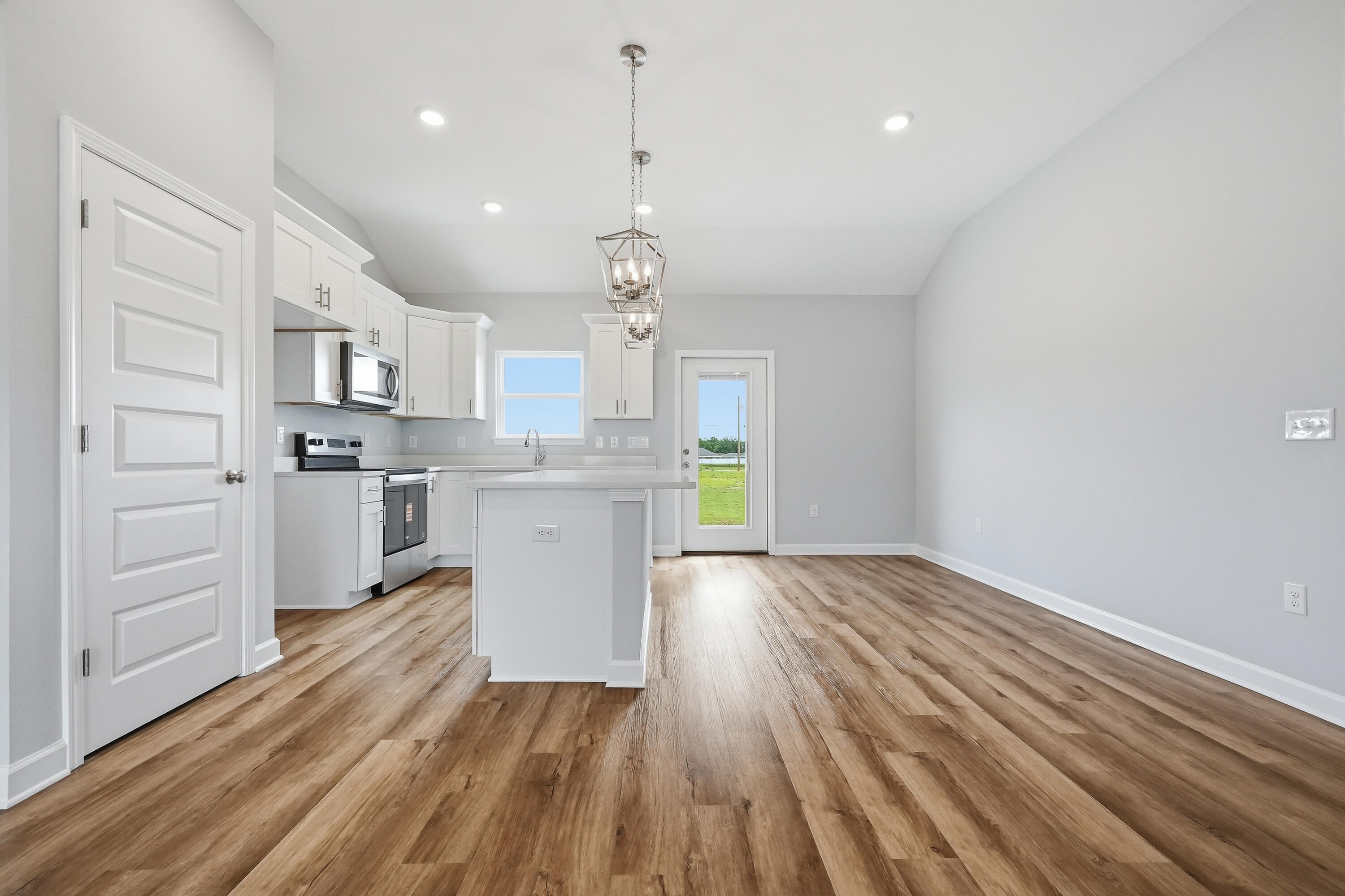 Southern Charm - Residential