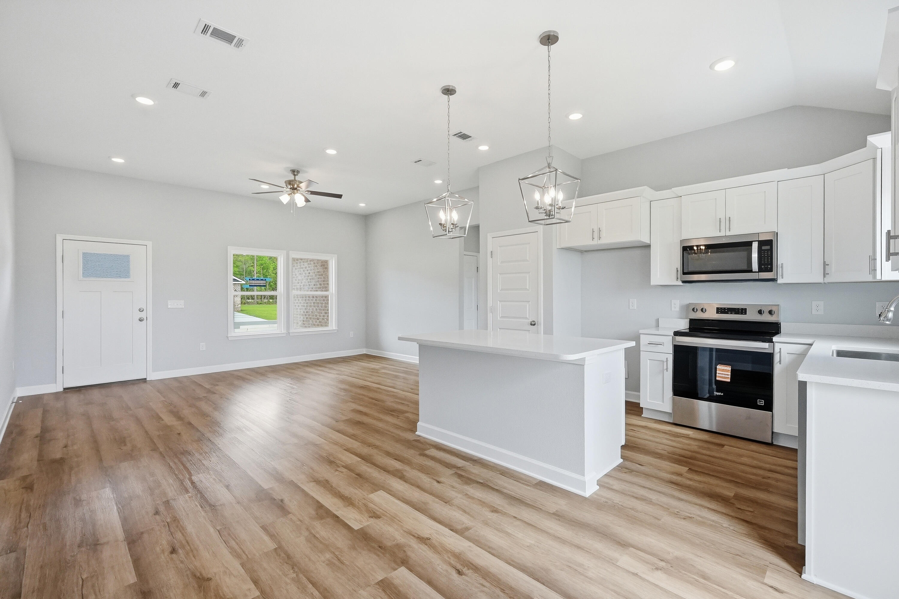 Southern Charm - Residential