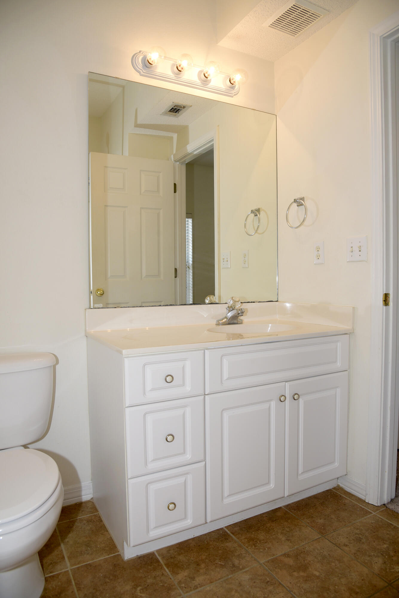 THE OAKS AT NICEVILLE - Residential Lease